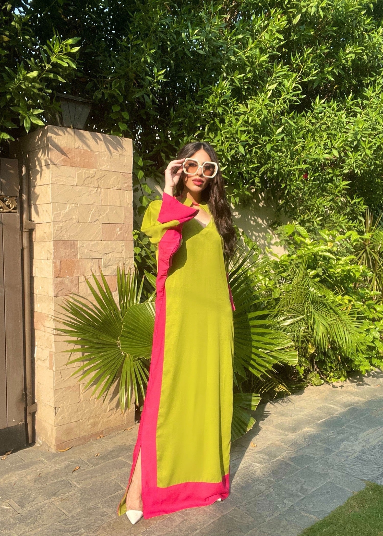 Manahils Pop of Pink kaftan Women 1pcs