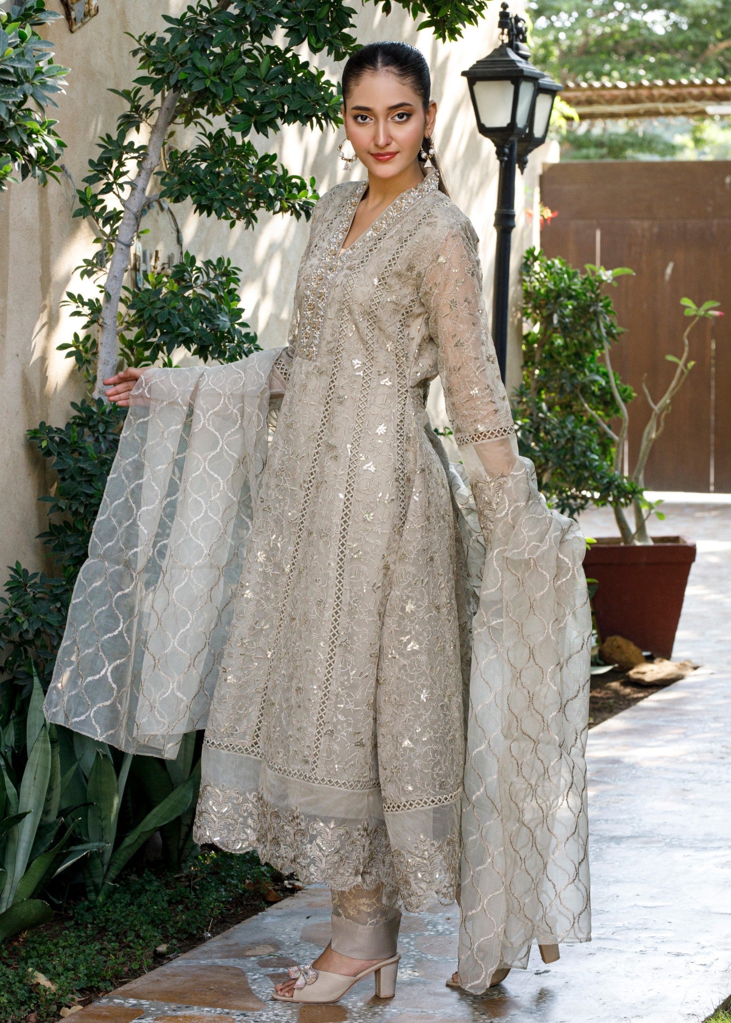 Mona Embroidery Pearl Symphony beige Women 3pcs