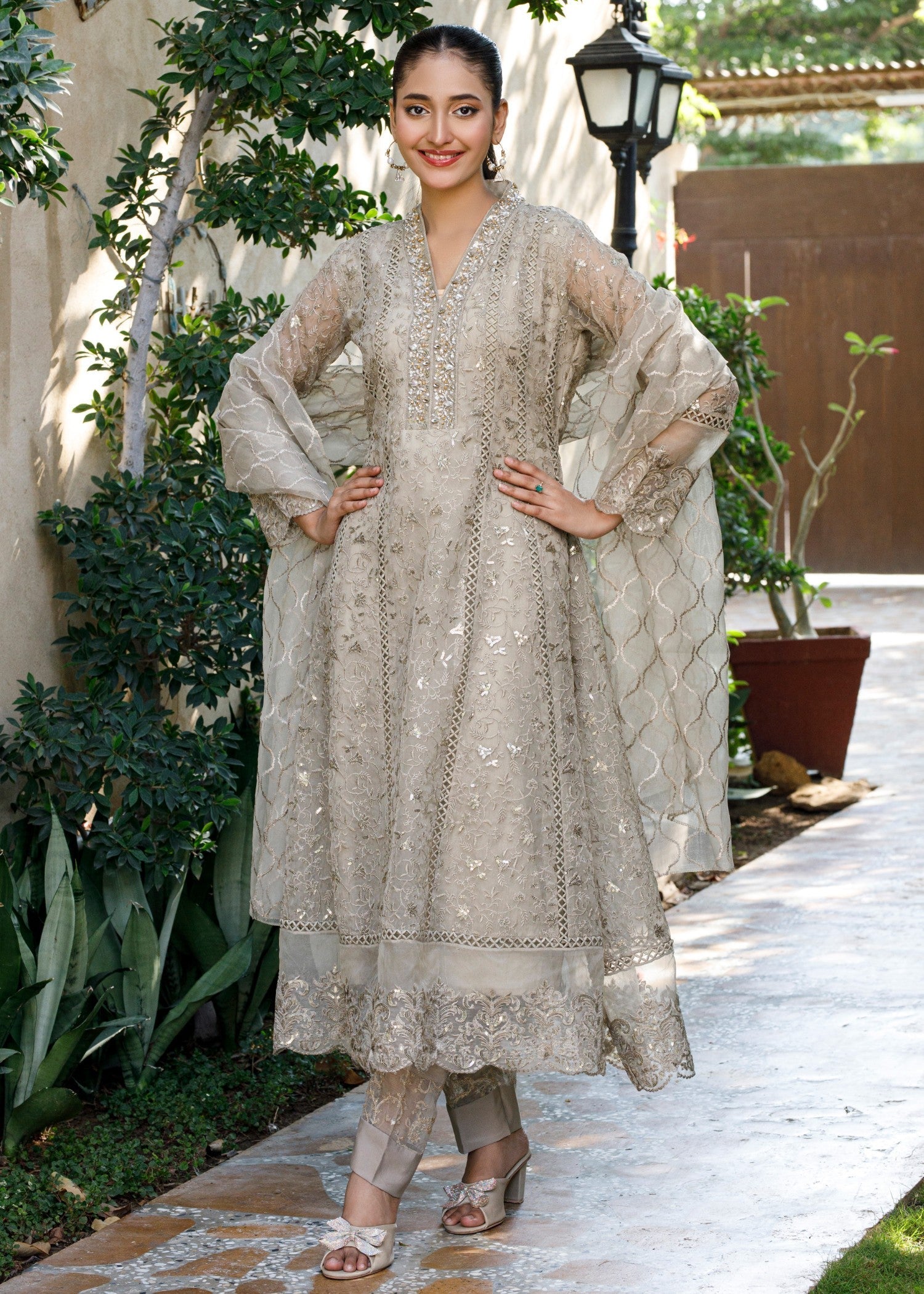 Mona Embroidery Pearl Symphony beige Women 3pcs