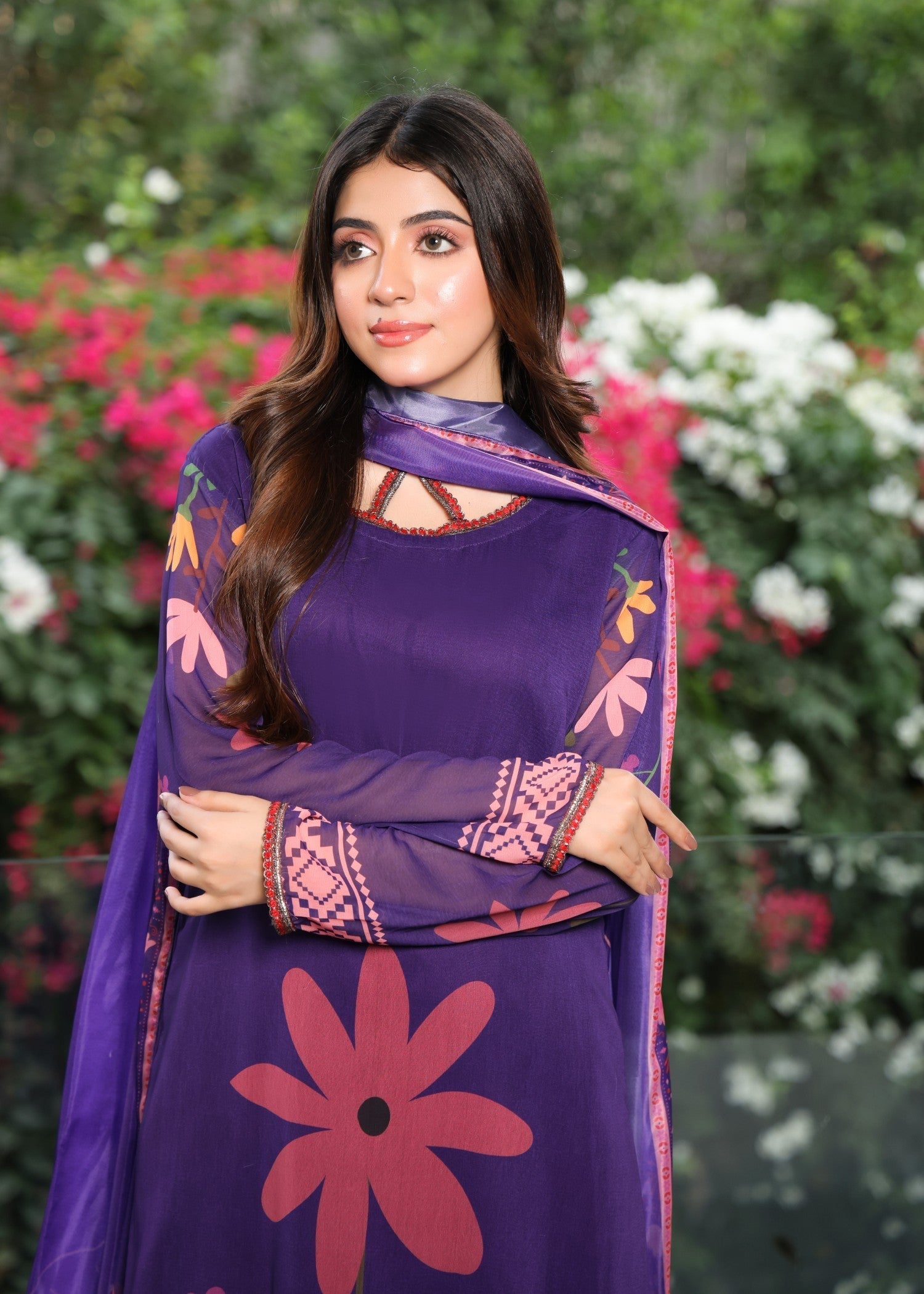 Nazmina Stunning embellishment dress Women 2pcs