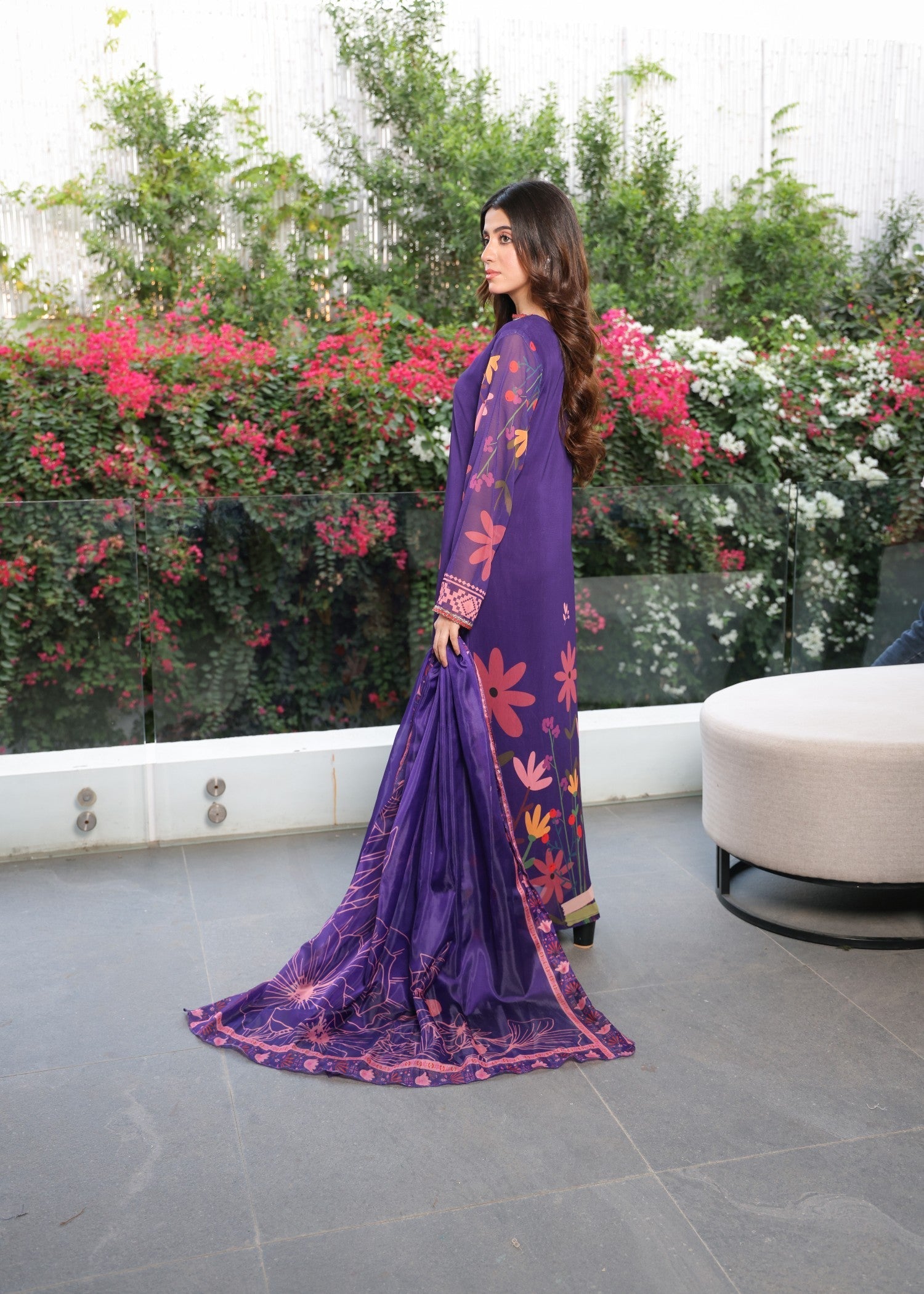 Nazmina Stunning embellishment dress Women 2pcs