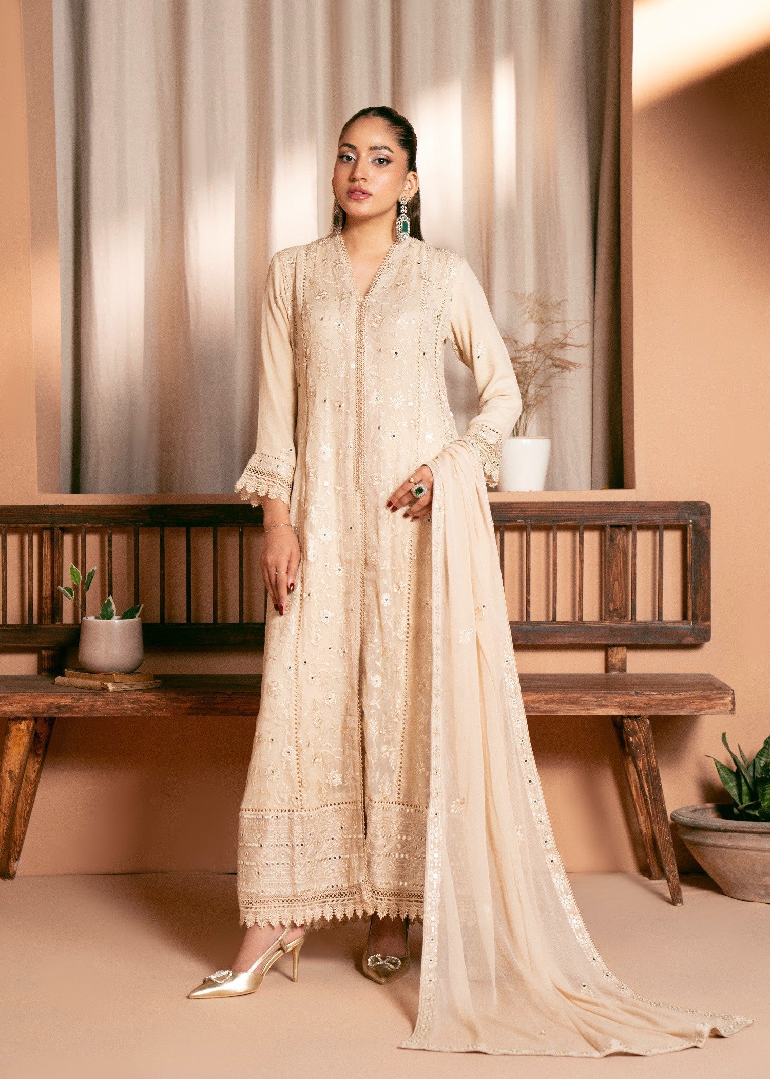 Kaamdar By Nofl Farooq Kalali Women 3pcs