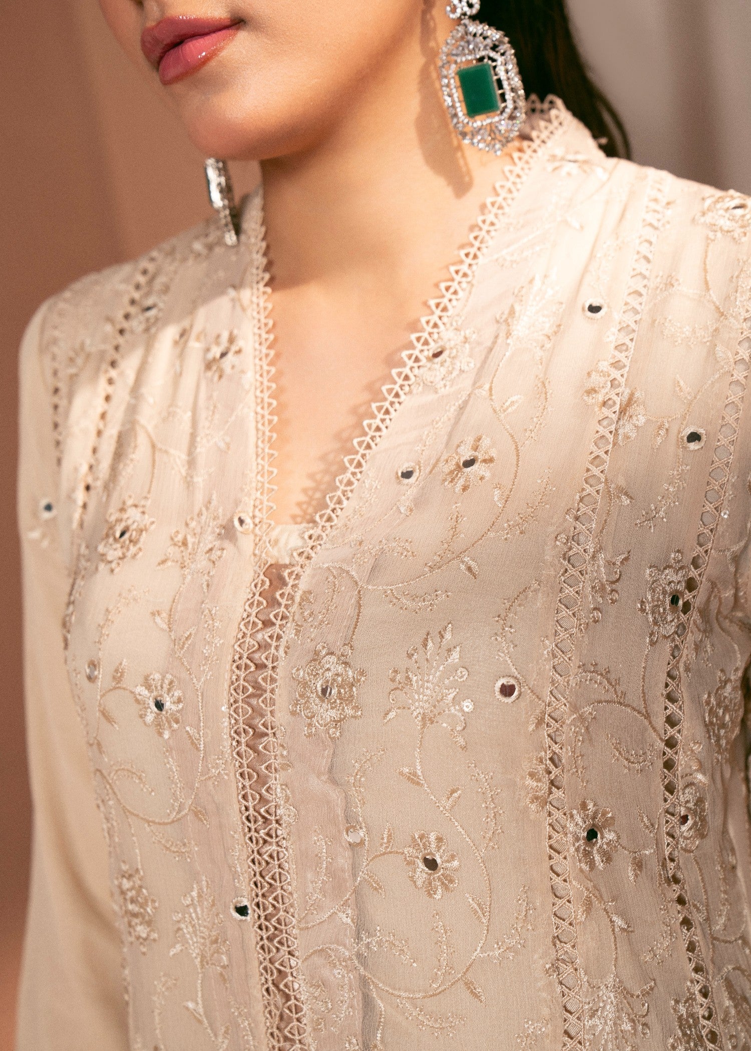 Kaamdar By Nofl Farooq Kalali Women 3pcs