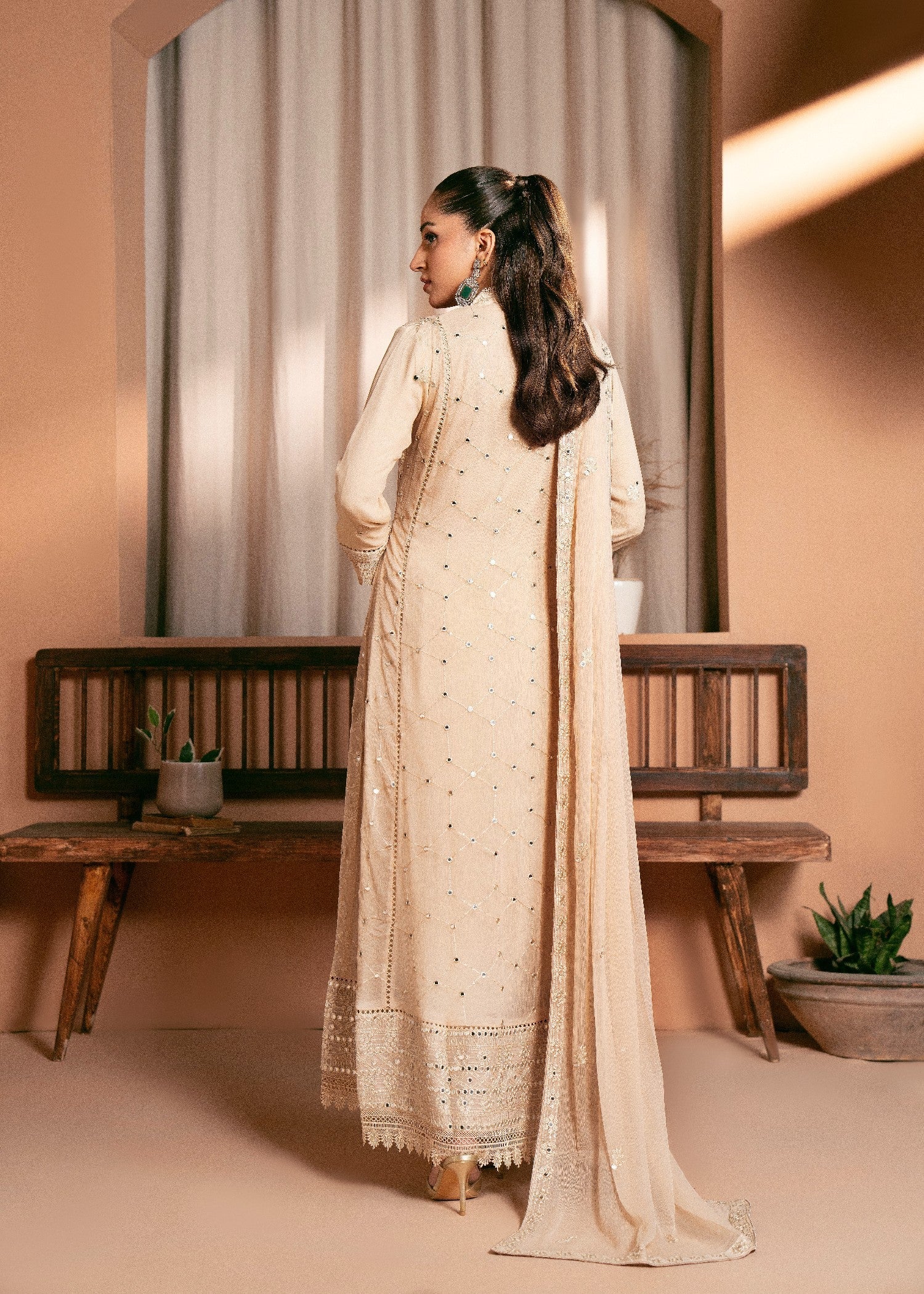 Kaamdar By Nofl Farooq Kalali Women 3pcs