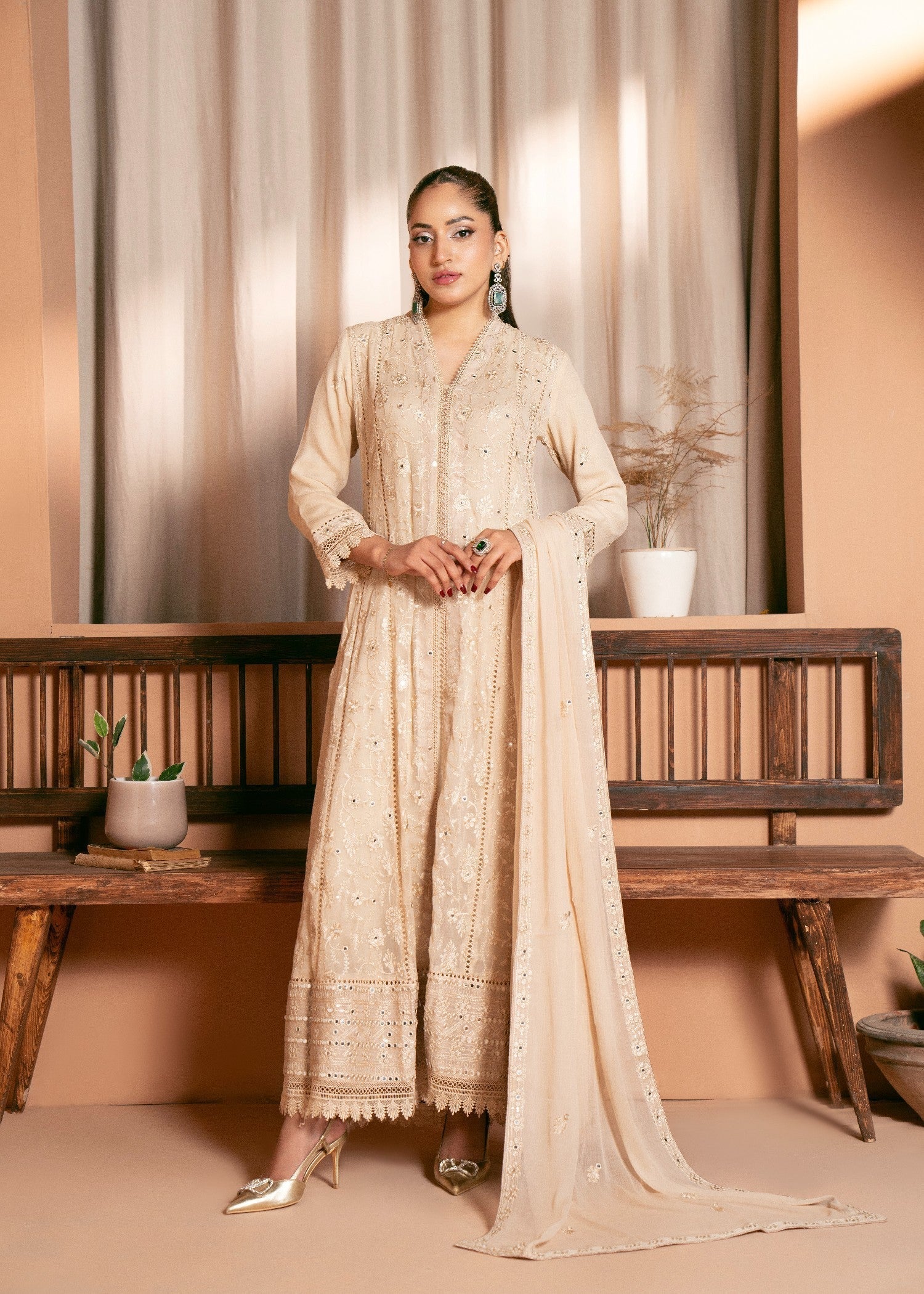 Kaamdar By Nofl Farooq Kalali Women 3pcs