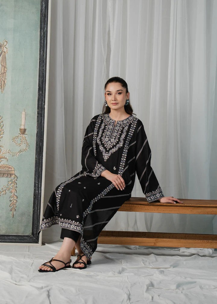 The Turkish Wear Supreme Black Embroidered Kurta Set Women 2pcs
