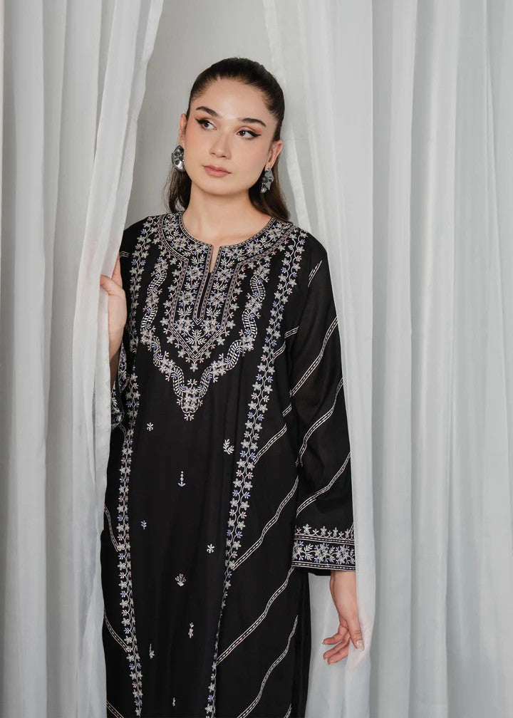 The Turkish Wear Supreme Black Embroidered Kurta Set Women 2pcs