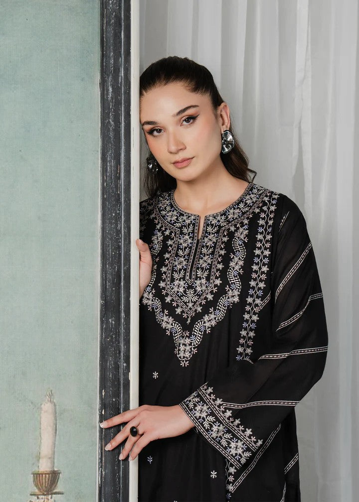 The Turkish Wear Supreme Black Embroidered Kurta Set Women 2pcs