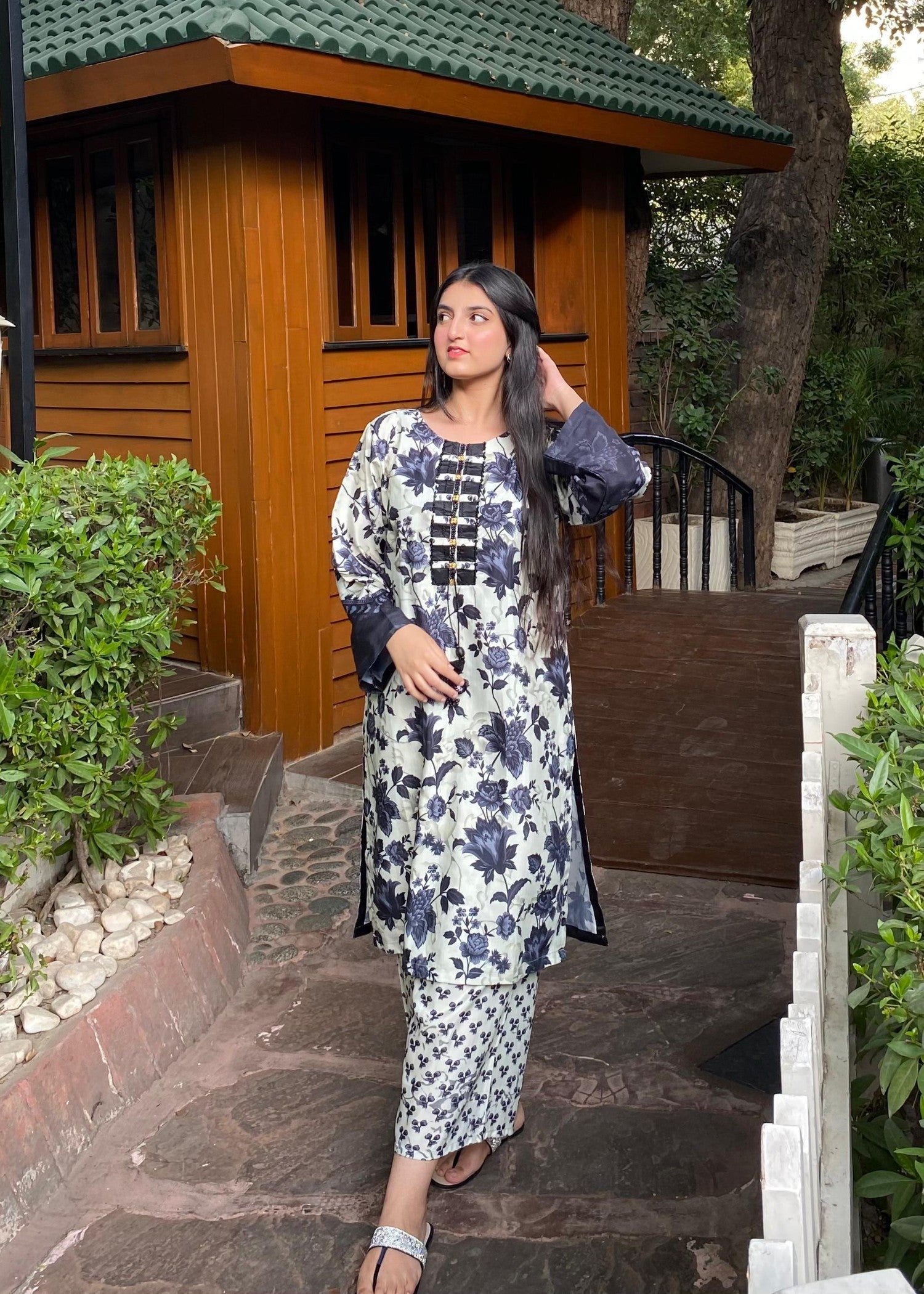 B.K Clothings Maahi Women 2pcs