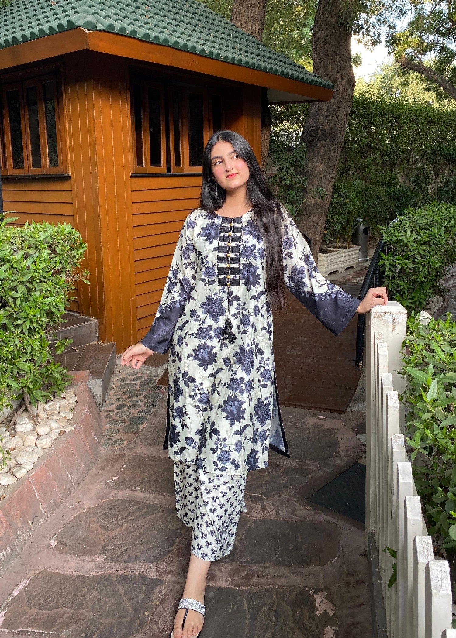 B.K Clothings Maahi Women 2pcs