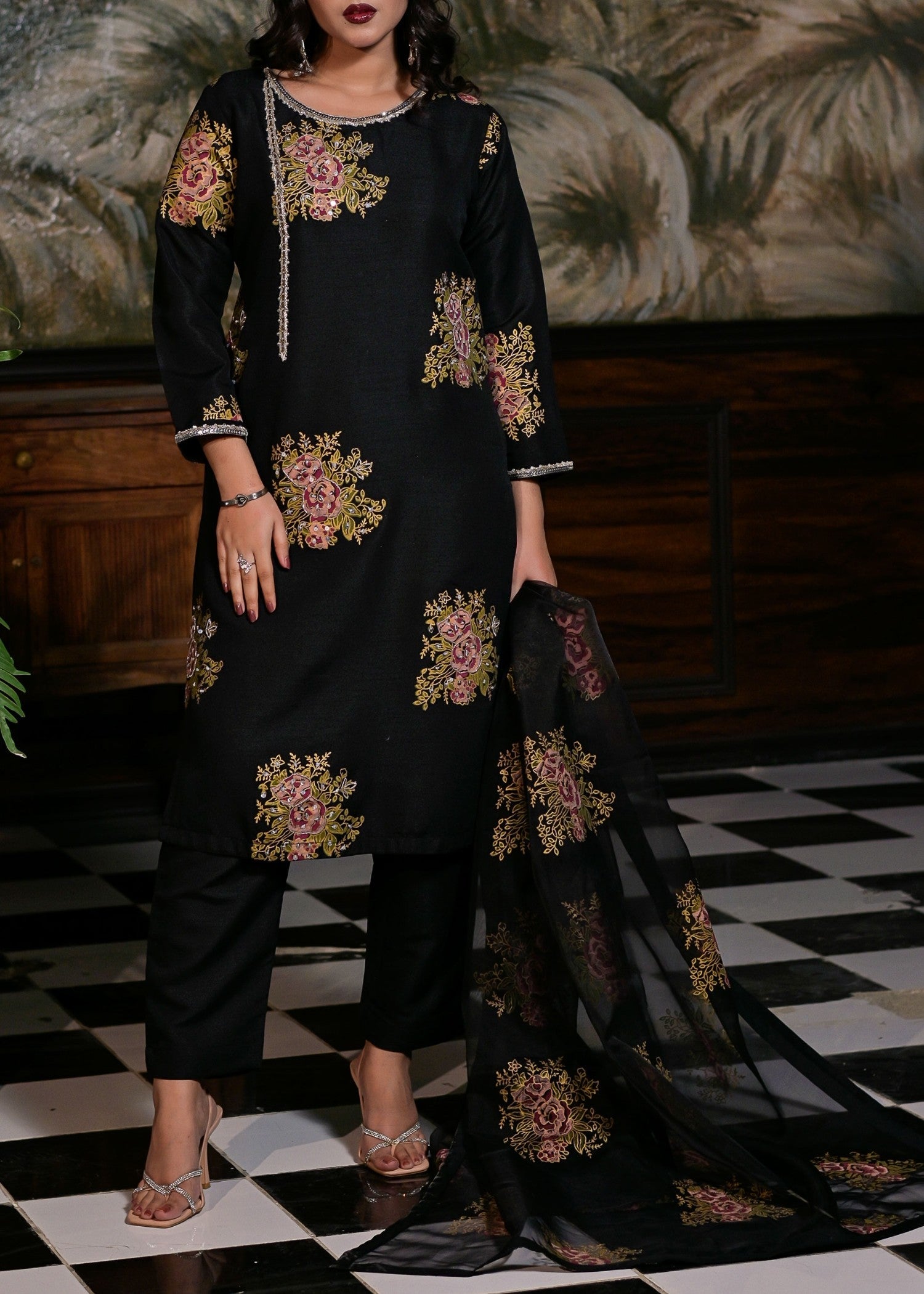 Pret Diaries Black Hand Embellished Women 3pcs