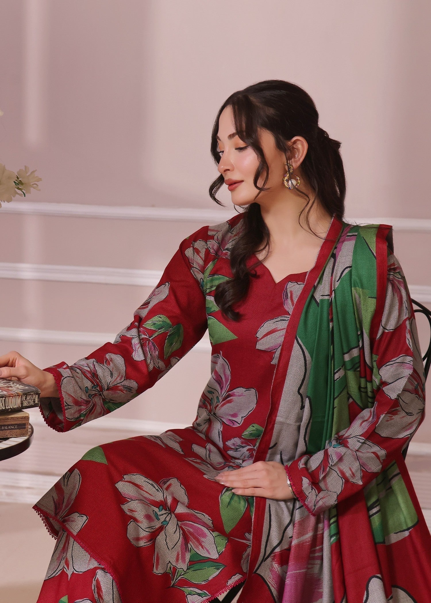 Feathers IVORY ROSE Women 3pcs