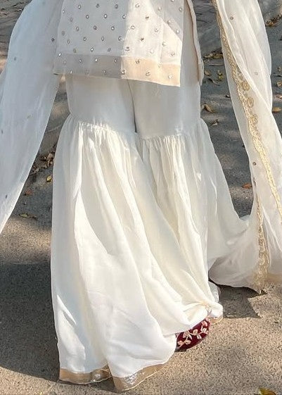 Fashion Trends 4 U Noor e imaan white Women 3pcs