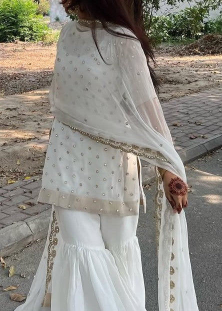 Fashion Trends 4 U Noor e imaan white Women 3pcs