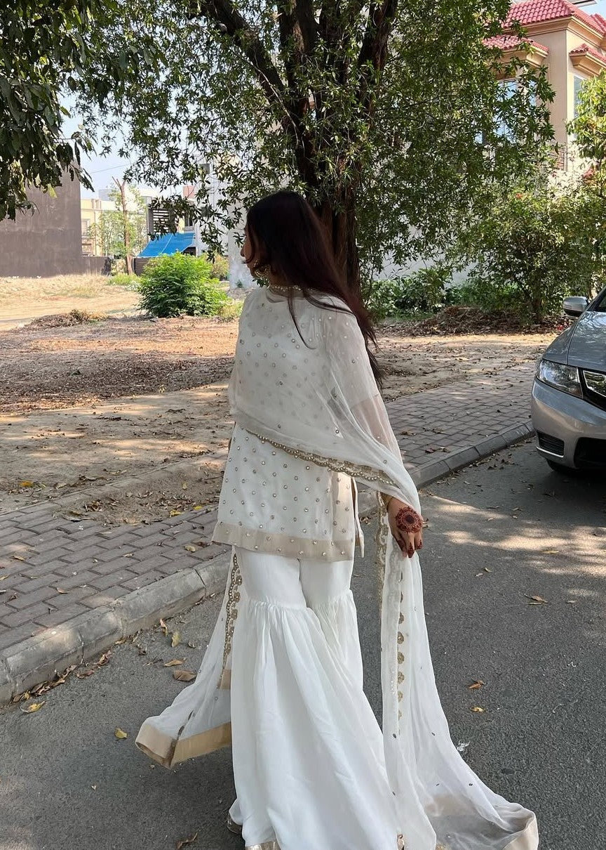 Fashion Trends 4 U Noor e imaan white Women 3pcs
