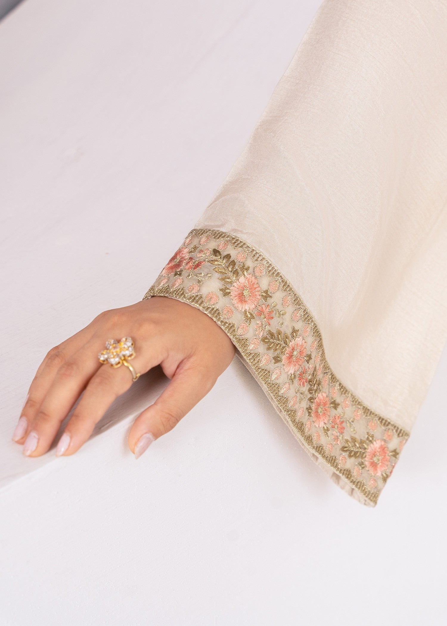 Rang-e-Haya Ivoria (Ivory) Women 3pcs