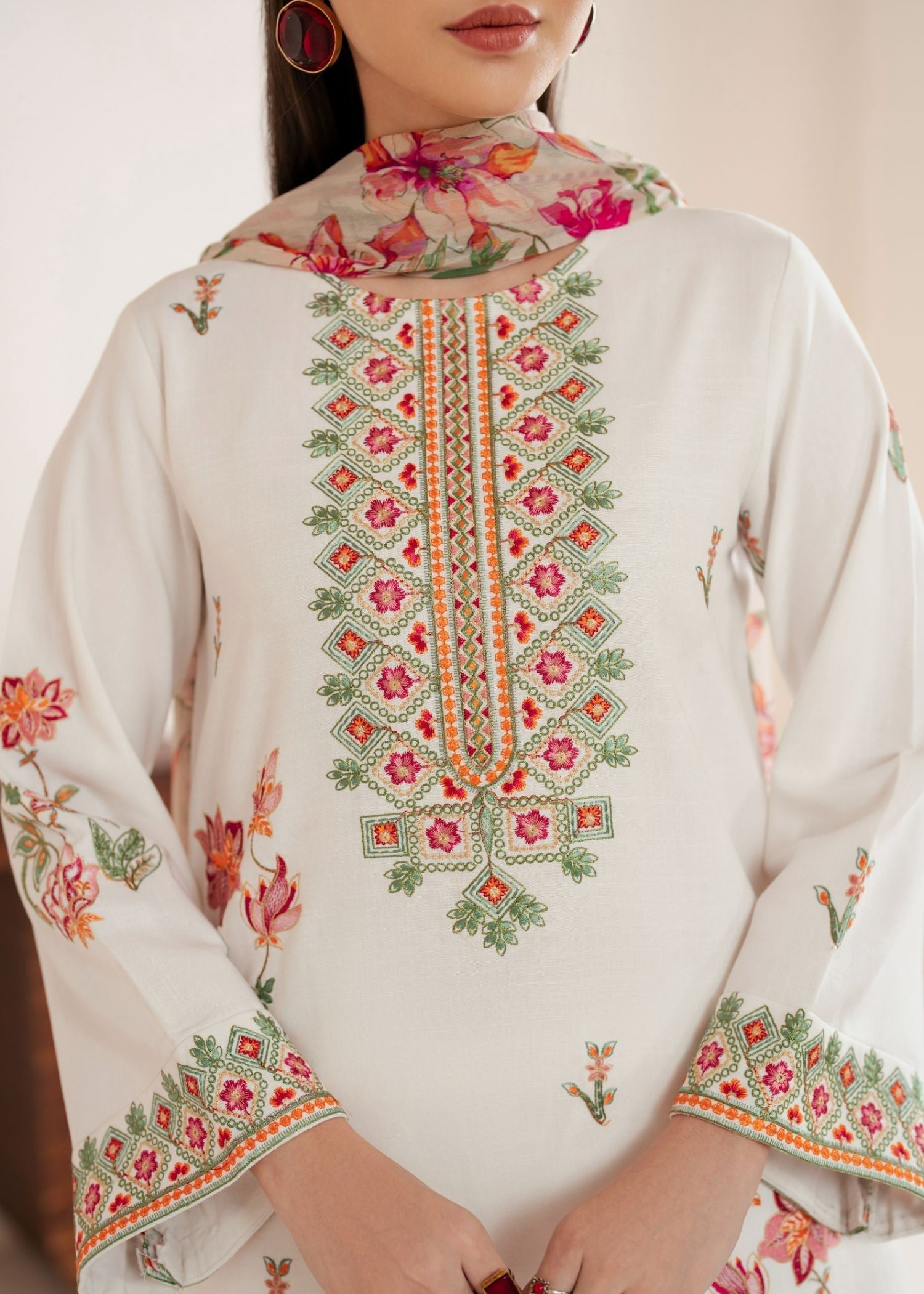 Garnet Clothing Ufaq Women 2pcs