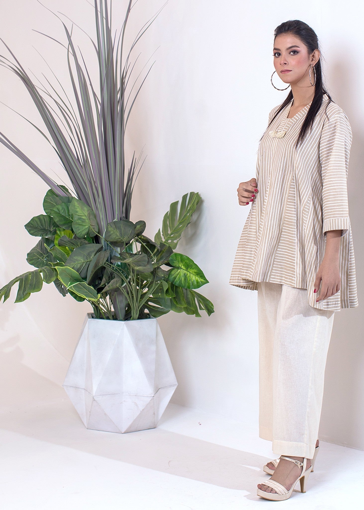 Urban Cut | Elegant Beige Striped Dress with Tassel Details for a Chic Look Women 1pcs