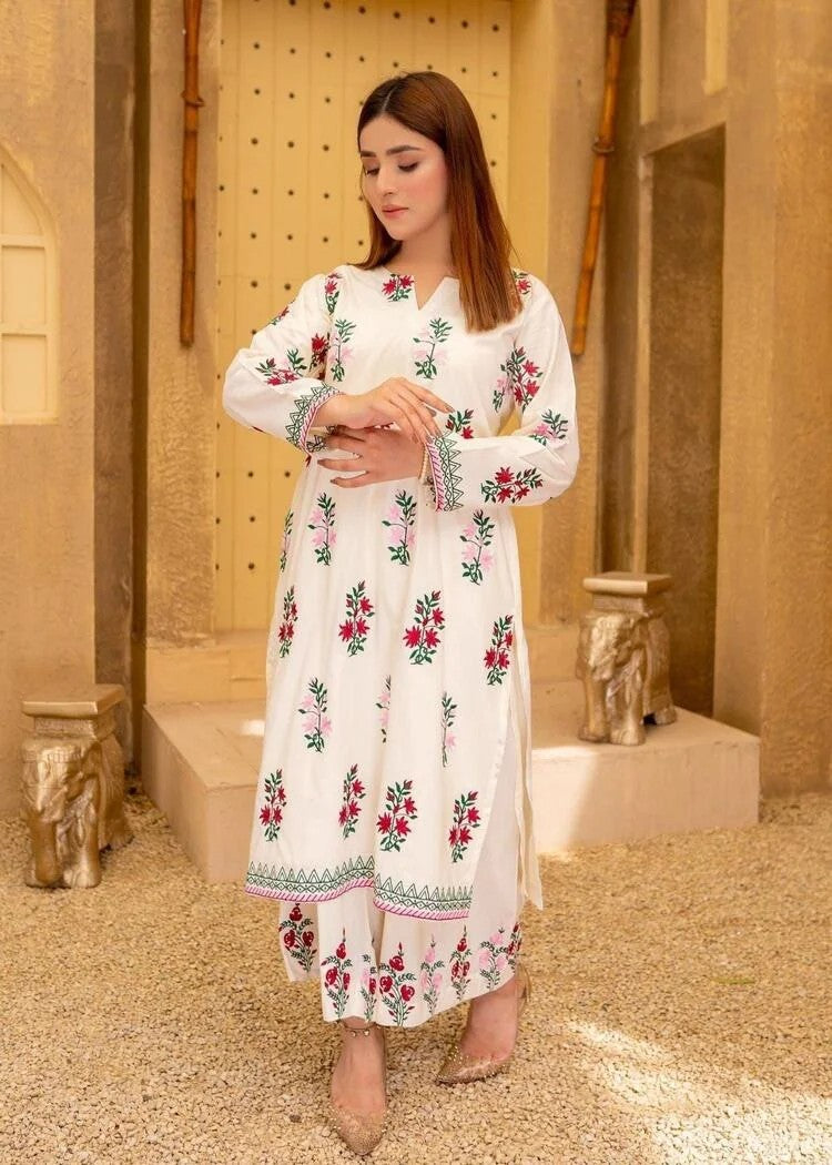 Akhrot Clothing Off White Floral Women 2pcs
