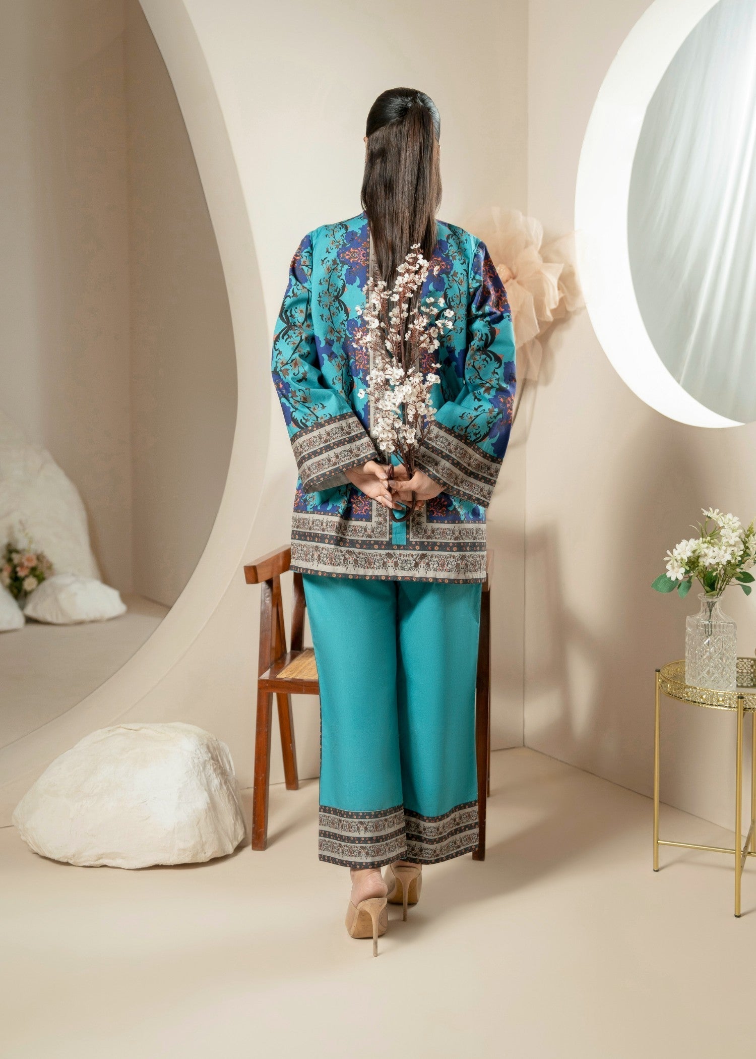 Tushaak Majestic Irony Women 2pcs