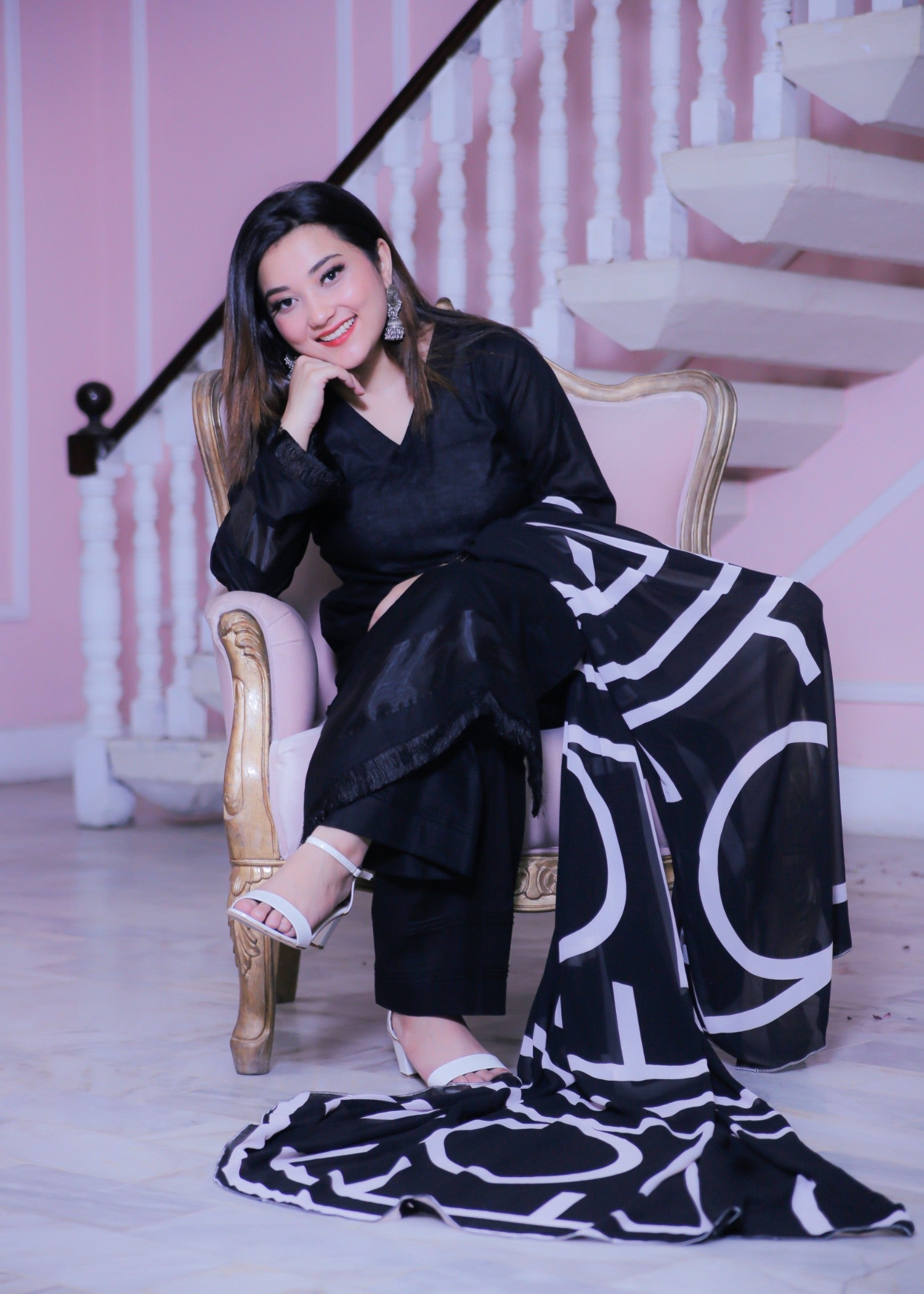 Aaraasta By Smh Black Lawn Suit Women 3pcs