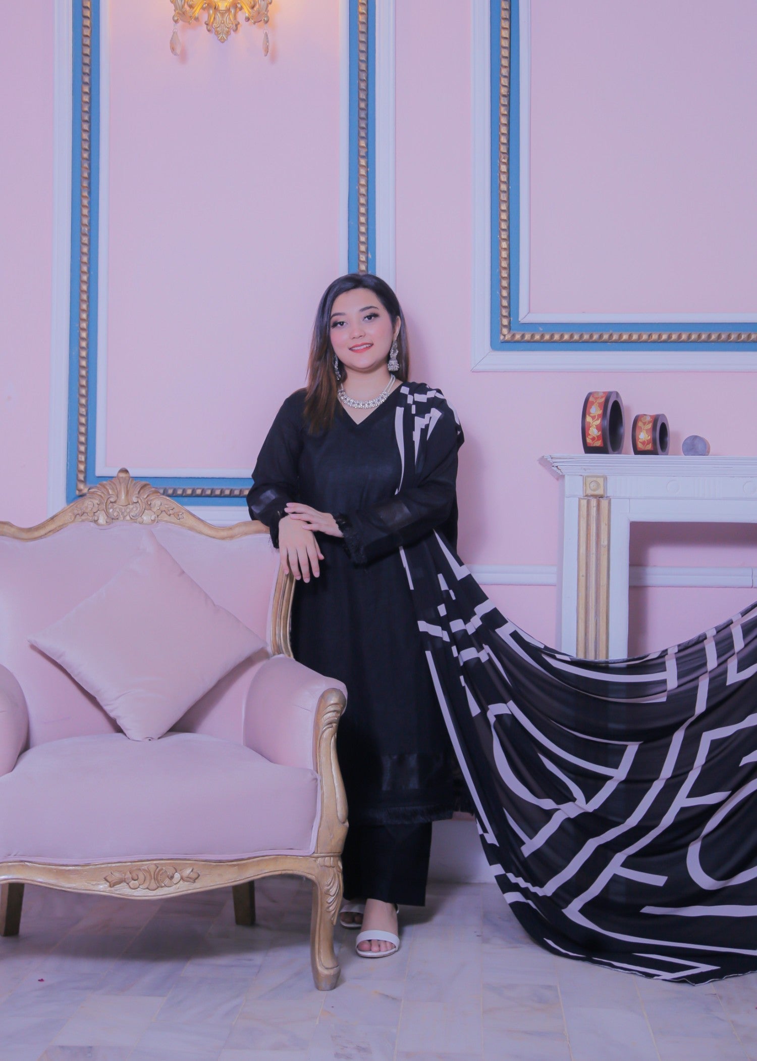 Aaraasta By Smh Black Lawn Suit Women 3pcs