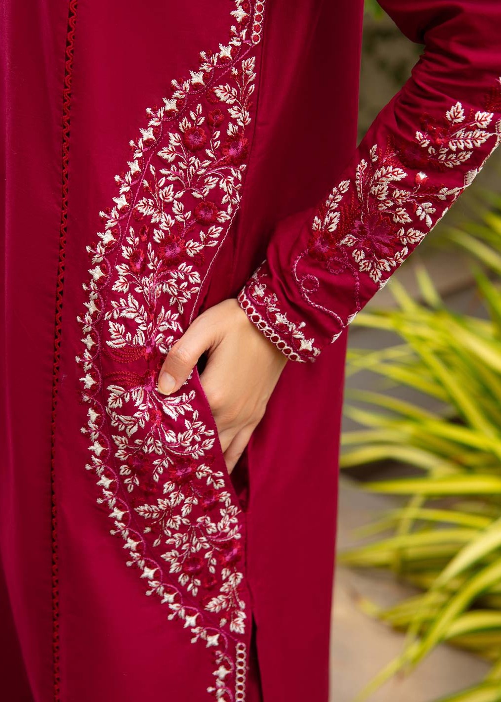 Tng (The Next Generation) Crimson (Reddish Maroon) Women 2pcs