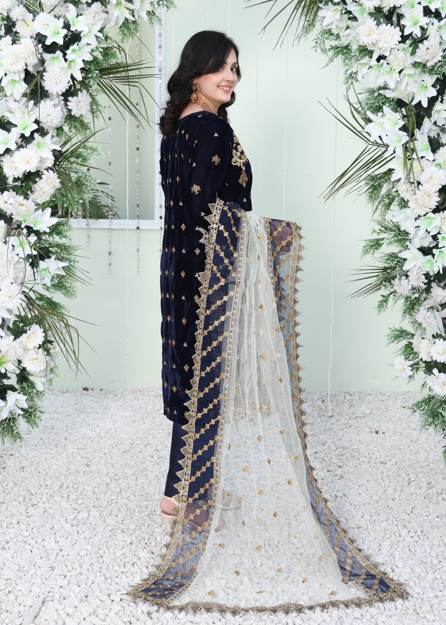 Polawn PD 24 1105 VELLURE FORMAL PRET VELVET COLLECTION Women 3pcs