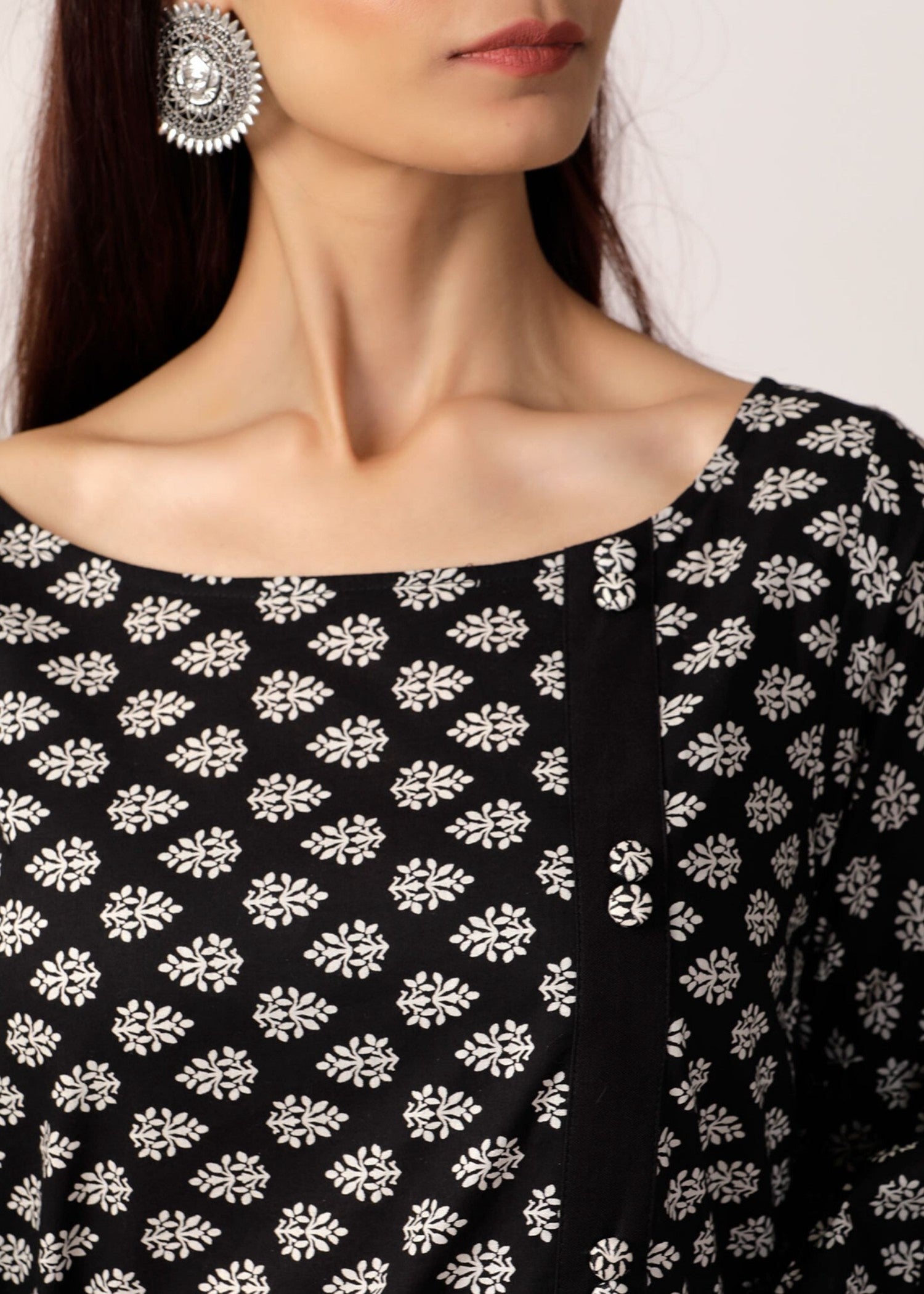 Zeekstore Black block printed kurta and pants Set Of Two Women 2pcs