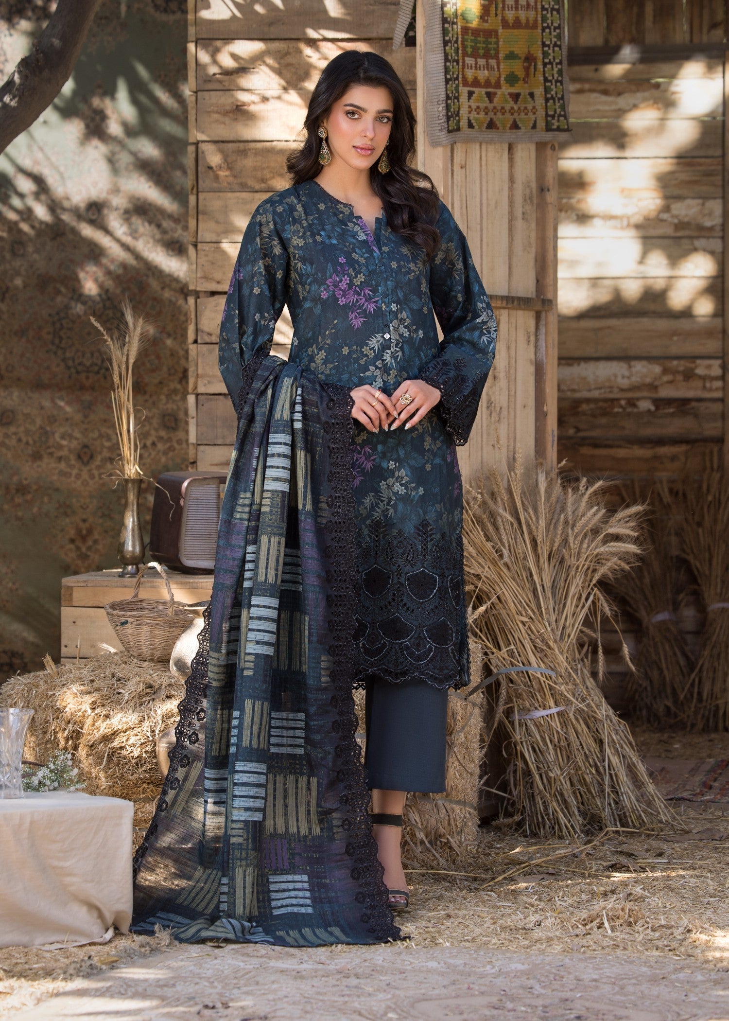 Bin Tayyab Khaddar (BT 123) Stitch Suit Women 3pcs