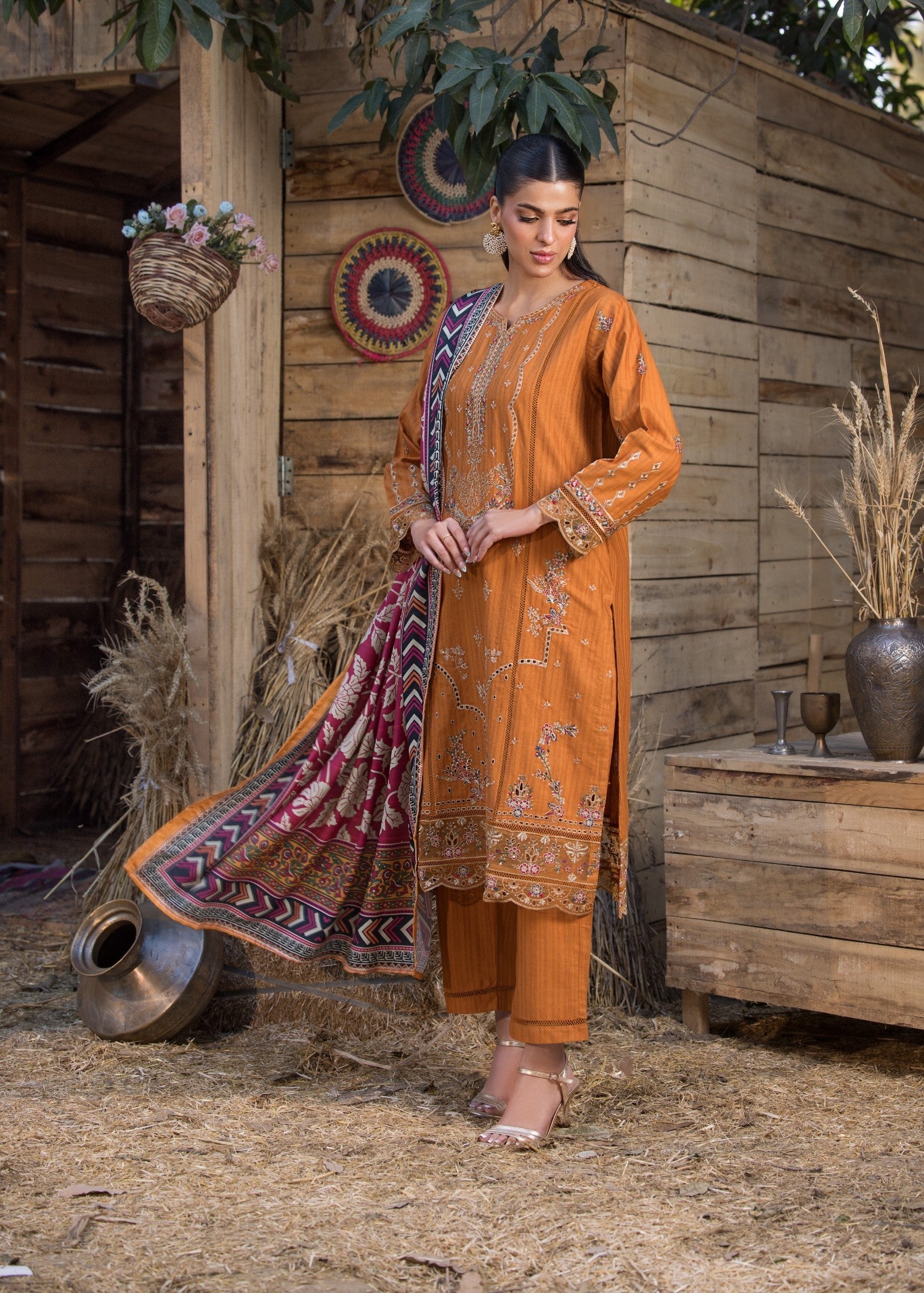 Bin Tayyab Khaddar (BT 113) Stitch Suit Women 3pcs