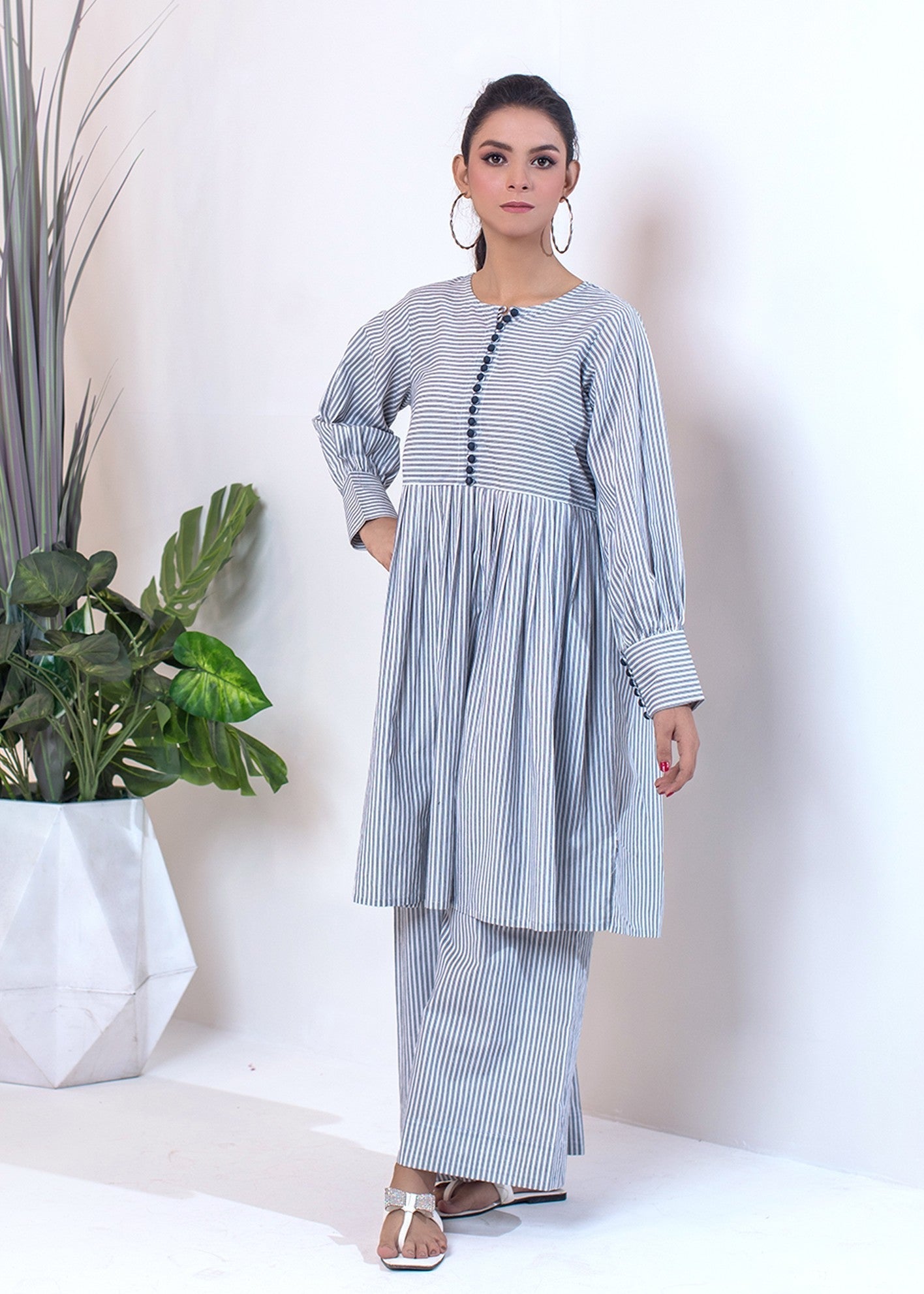 Urban Cut Co Ord Set |Sophisticated Striped Shirt Women 2pcs