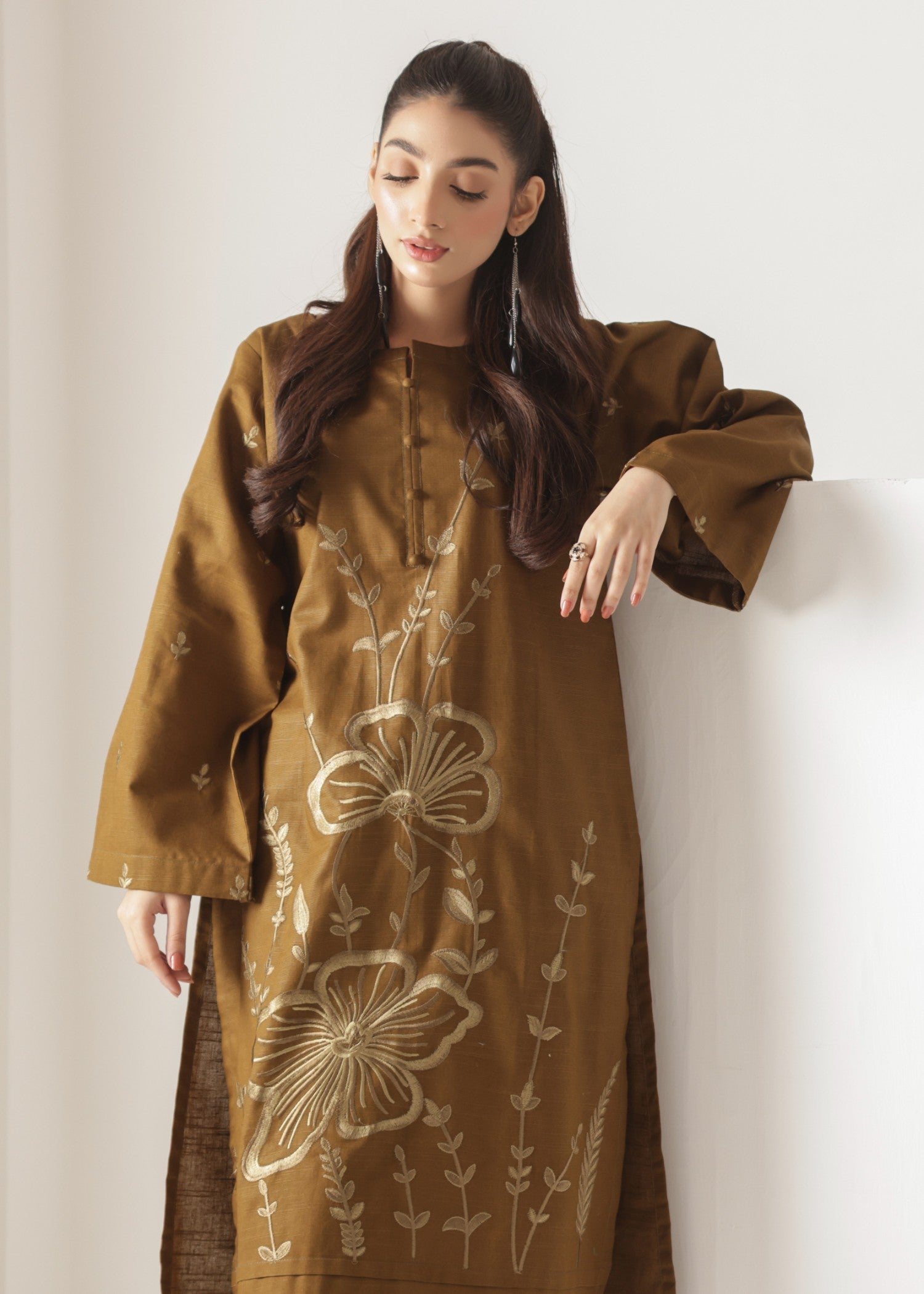 Looks By Bia Mehndi Embroidered Two Piece Women 2pcs