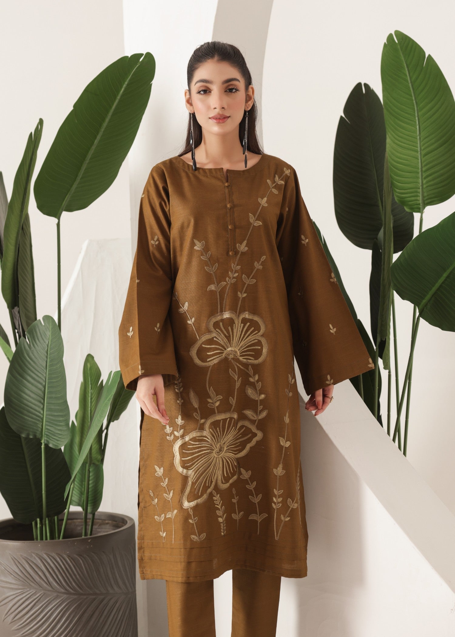 Looks By Bia Mehndi Embroidered Two Piece Women 2pcs