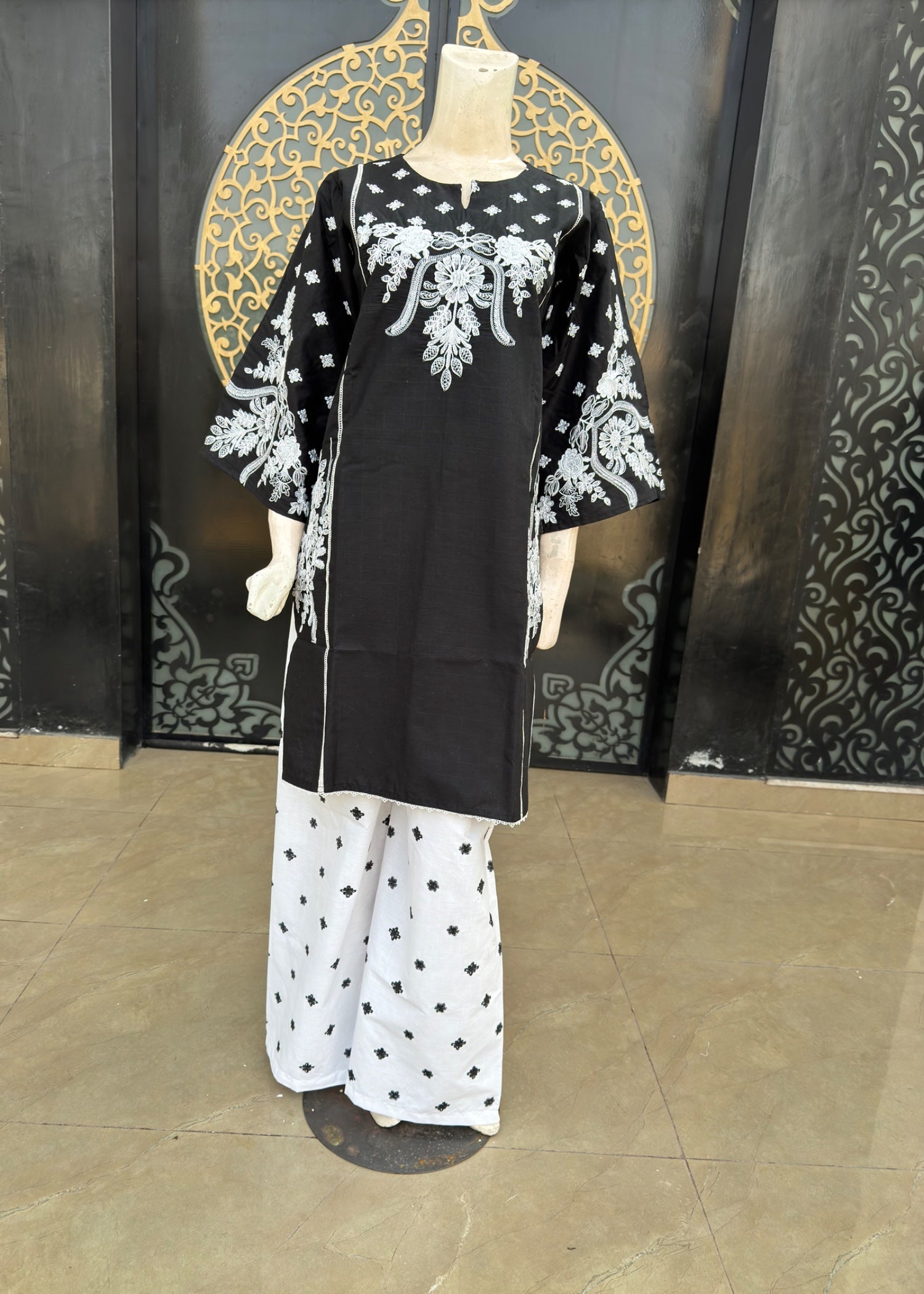 Noir Embroidered Stitched Black 52 Women 3pcs