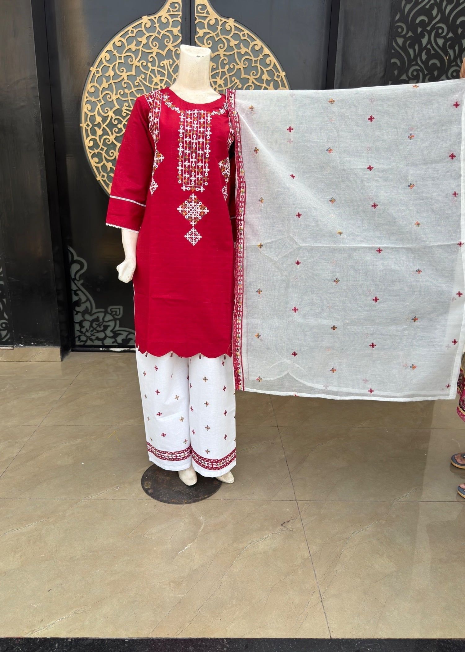 Noir Embroidered Stitched Red 52 Women 3pcs