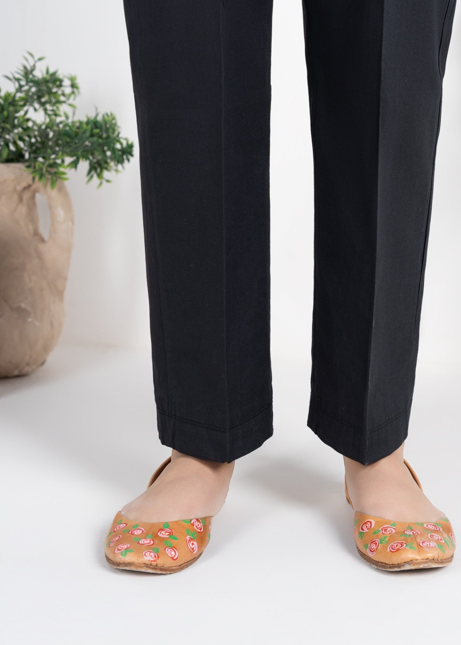 Rangeenz CAMBRIC TROUSER BLACK MIDI Women 1pcs