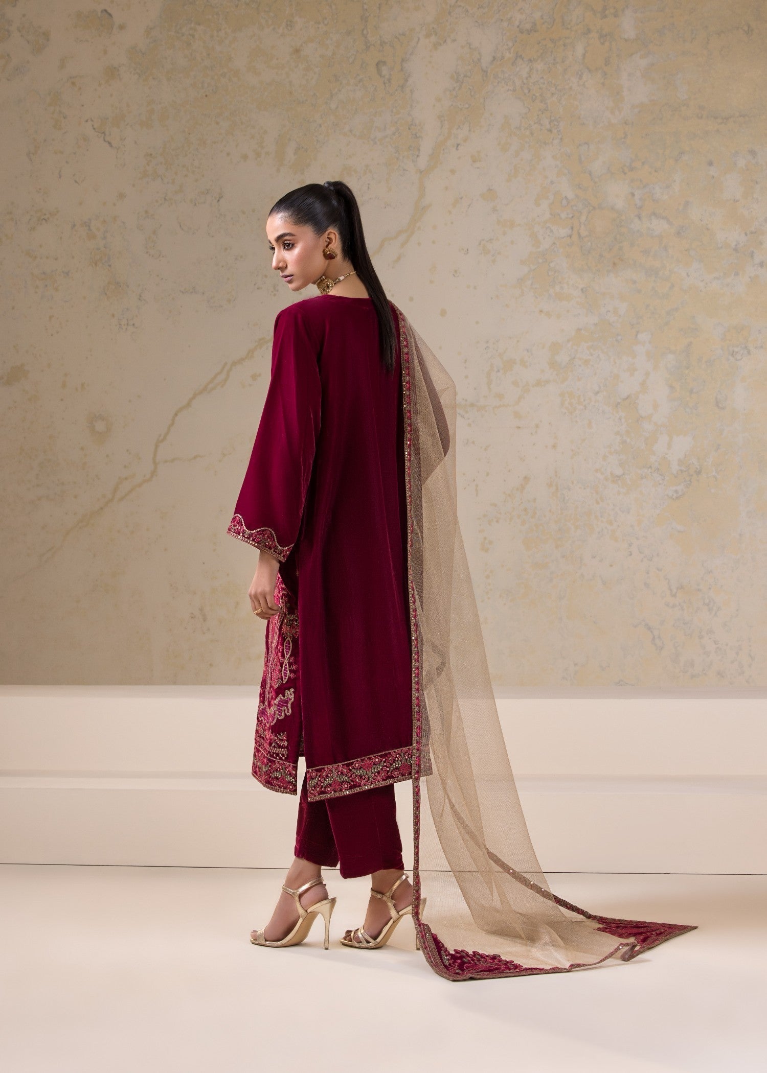 Bin Tayyab Fancy Velvet (BT 4043) Unstitch Suit Women 3pcs