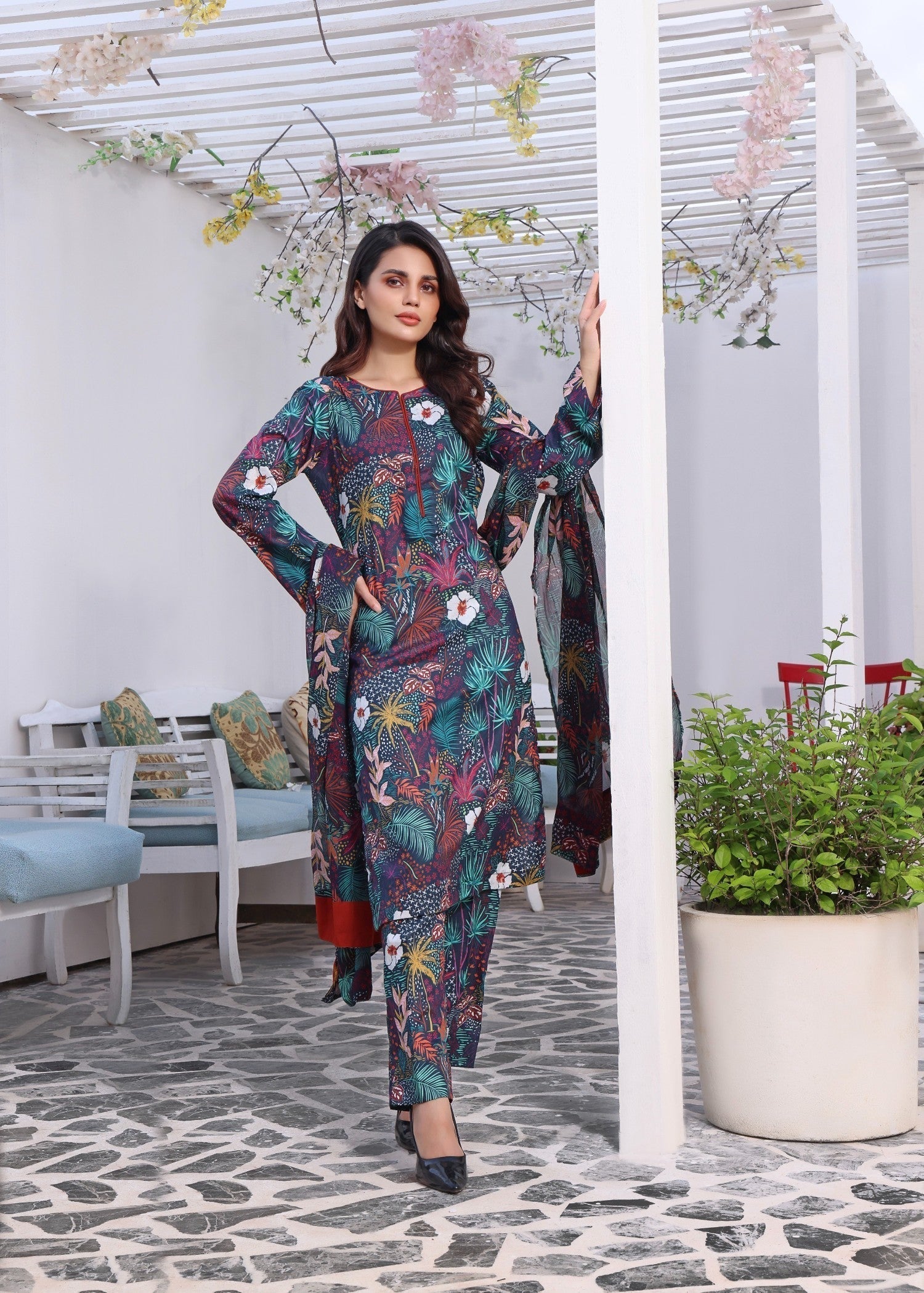 Feathers NOVA Women 3pcs