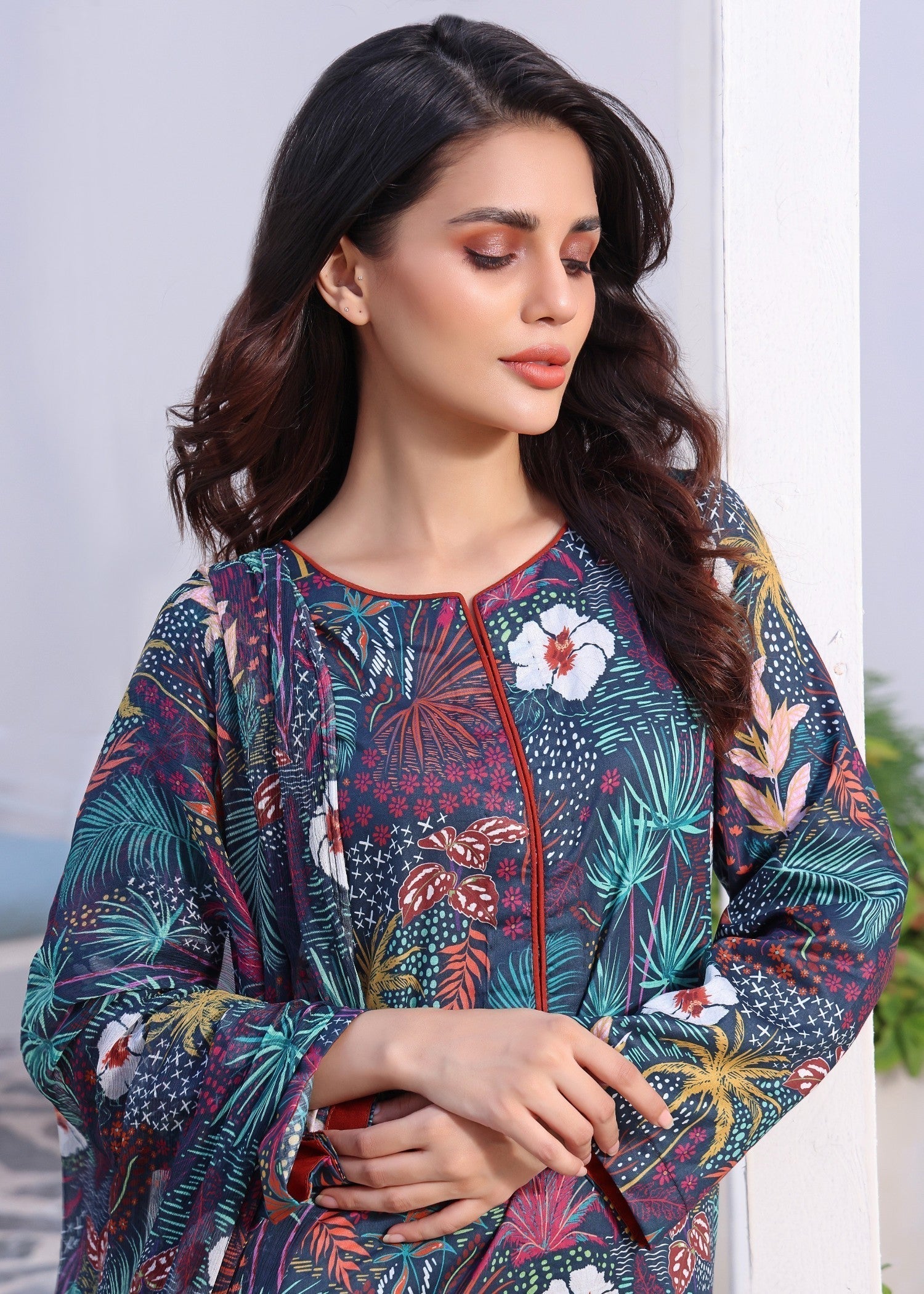 Feathers NOVA Women 3pcs