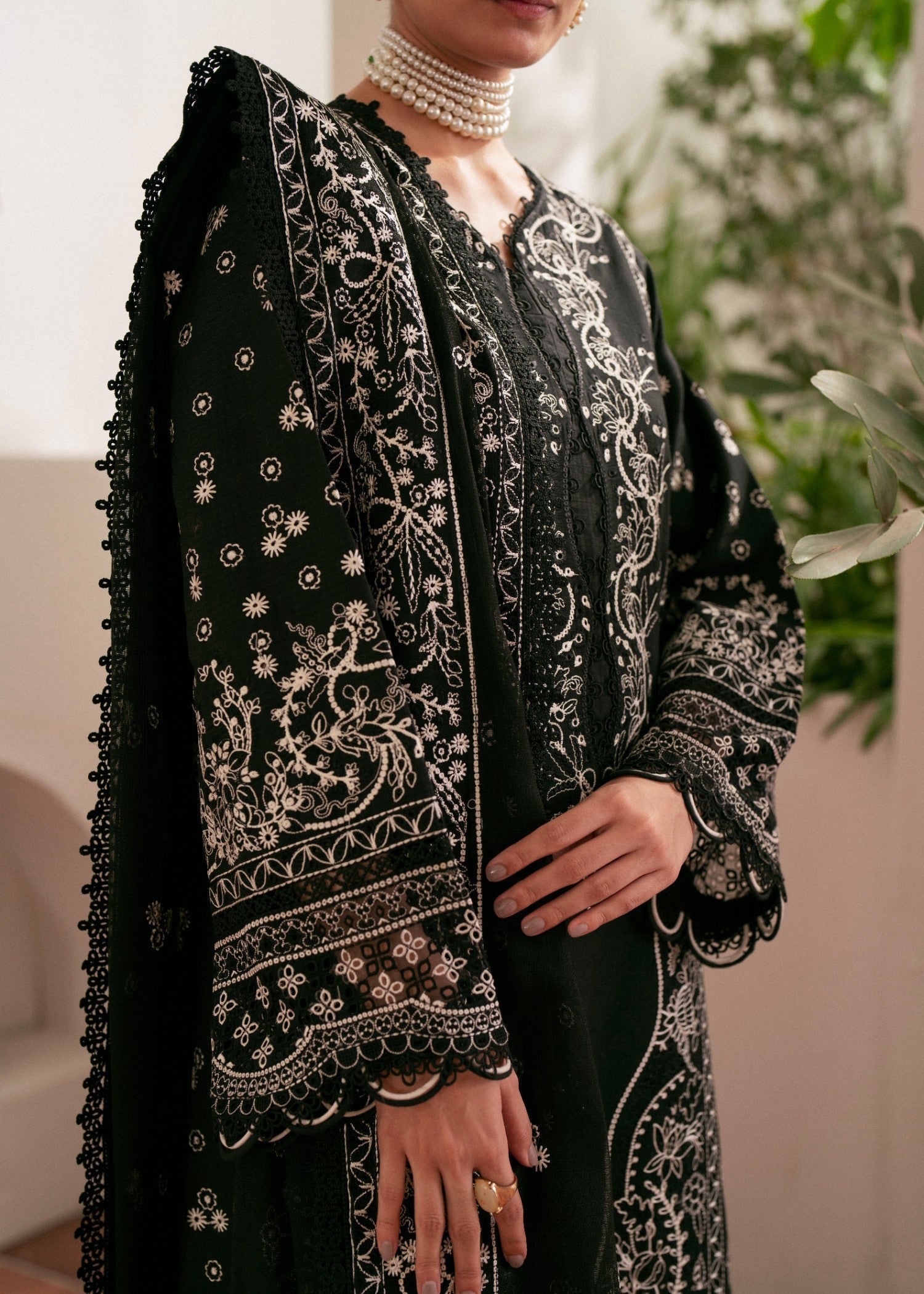 Saffron Ebony Women 3pcs