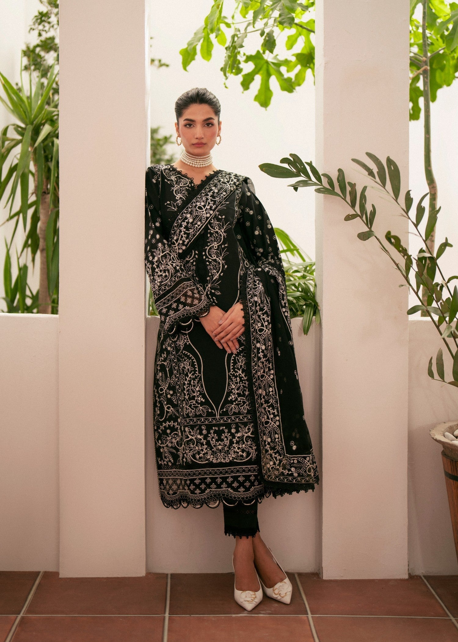 Saffron Ebony Women 3pcs