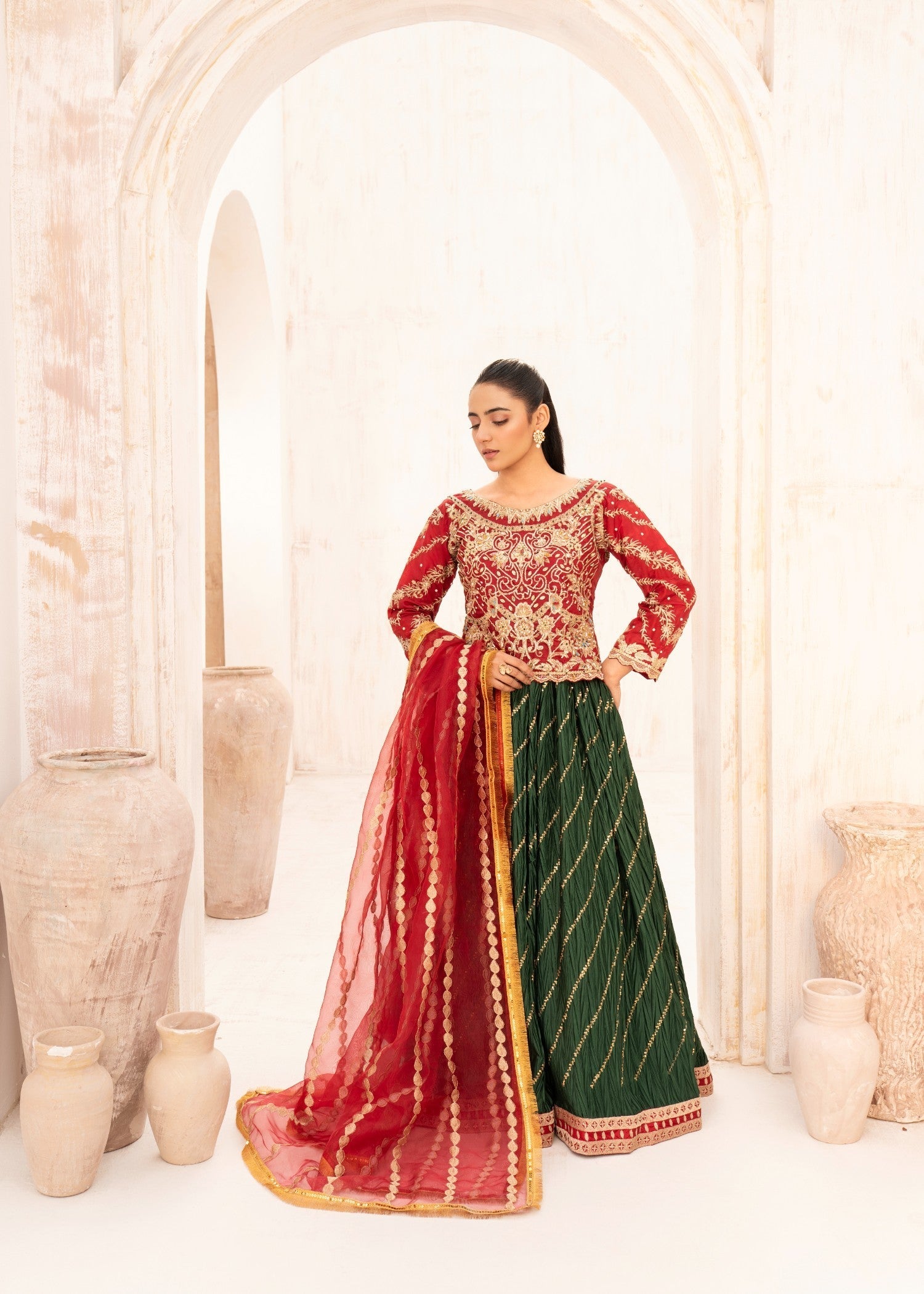 Sussy Asian Wear Crush Red & Bottle Green Women 3pcs