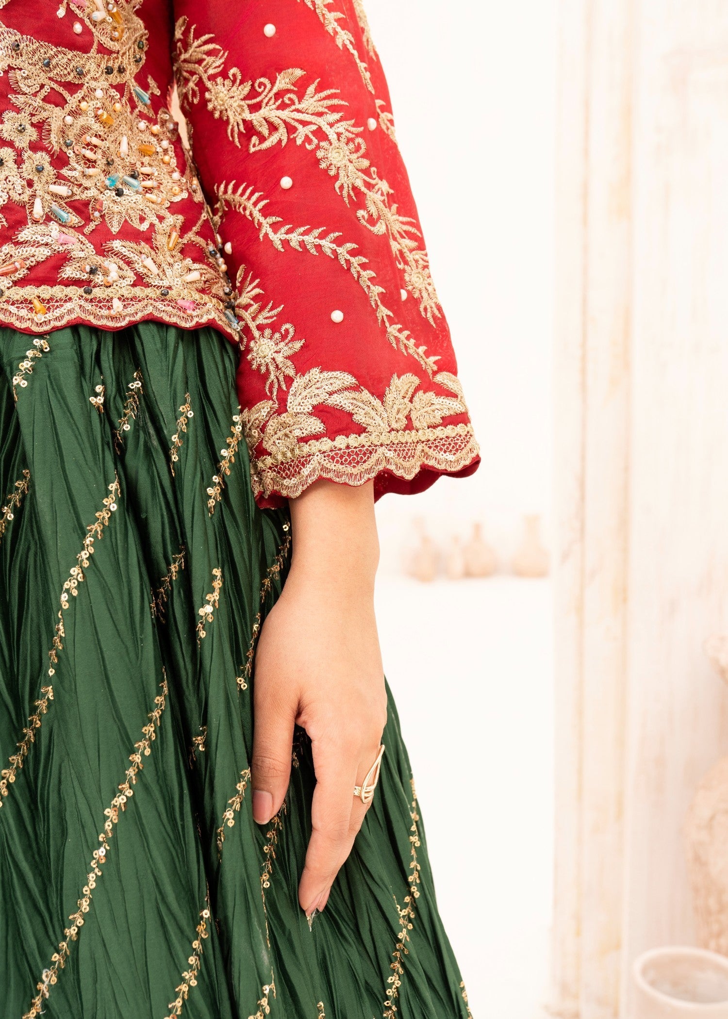 Sussy Asian Wear Crush Red & Bottle Green Women 3pcs