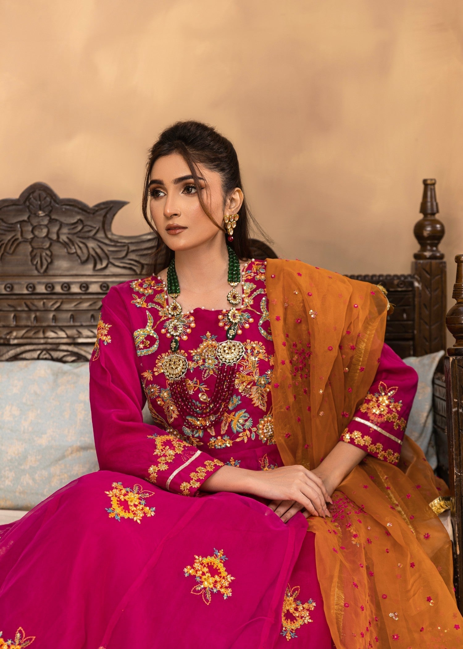 Costumo Zari Women 2pcs