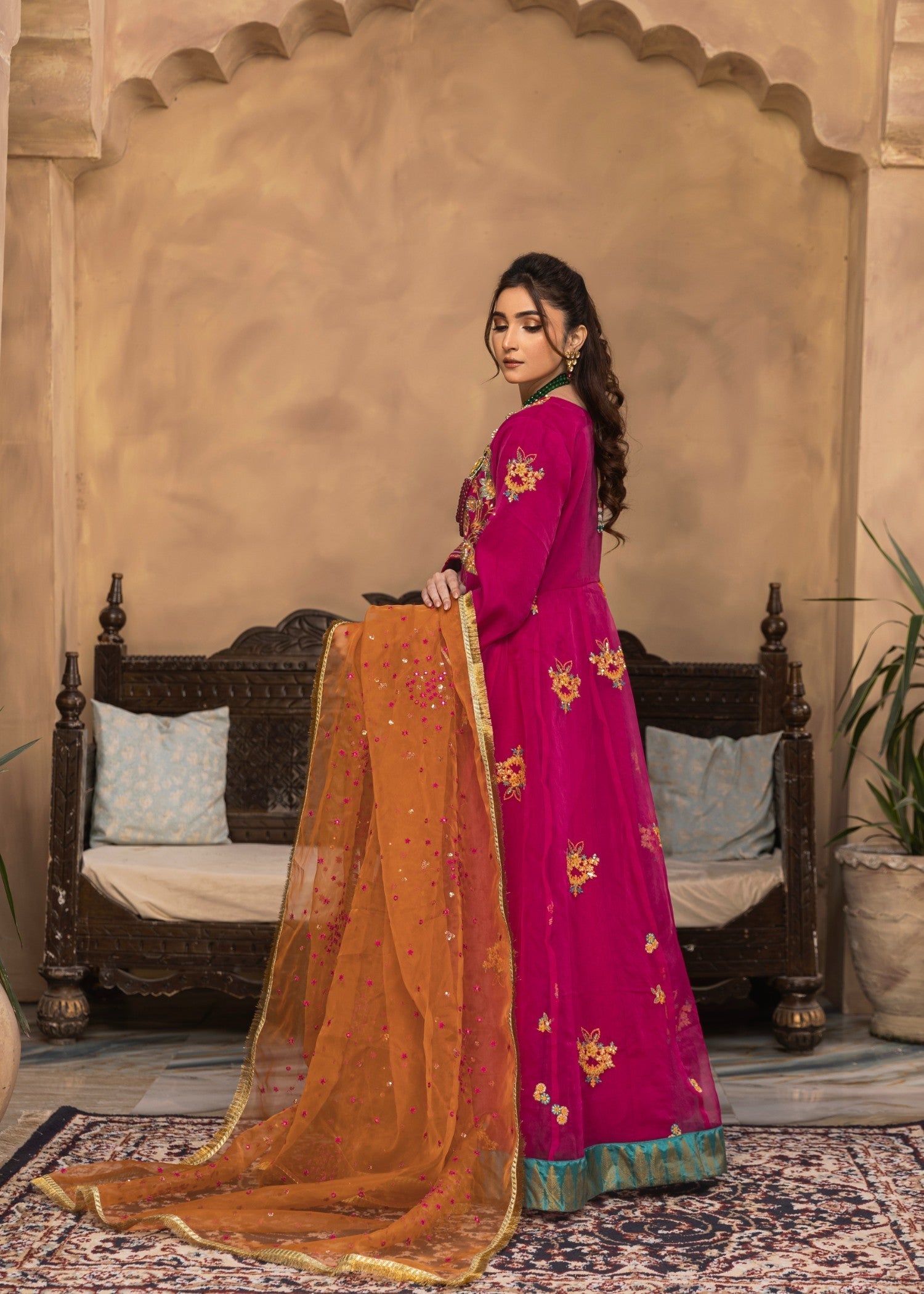 Costumo Zari Women 2pcs