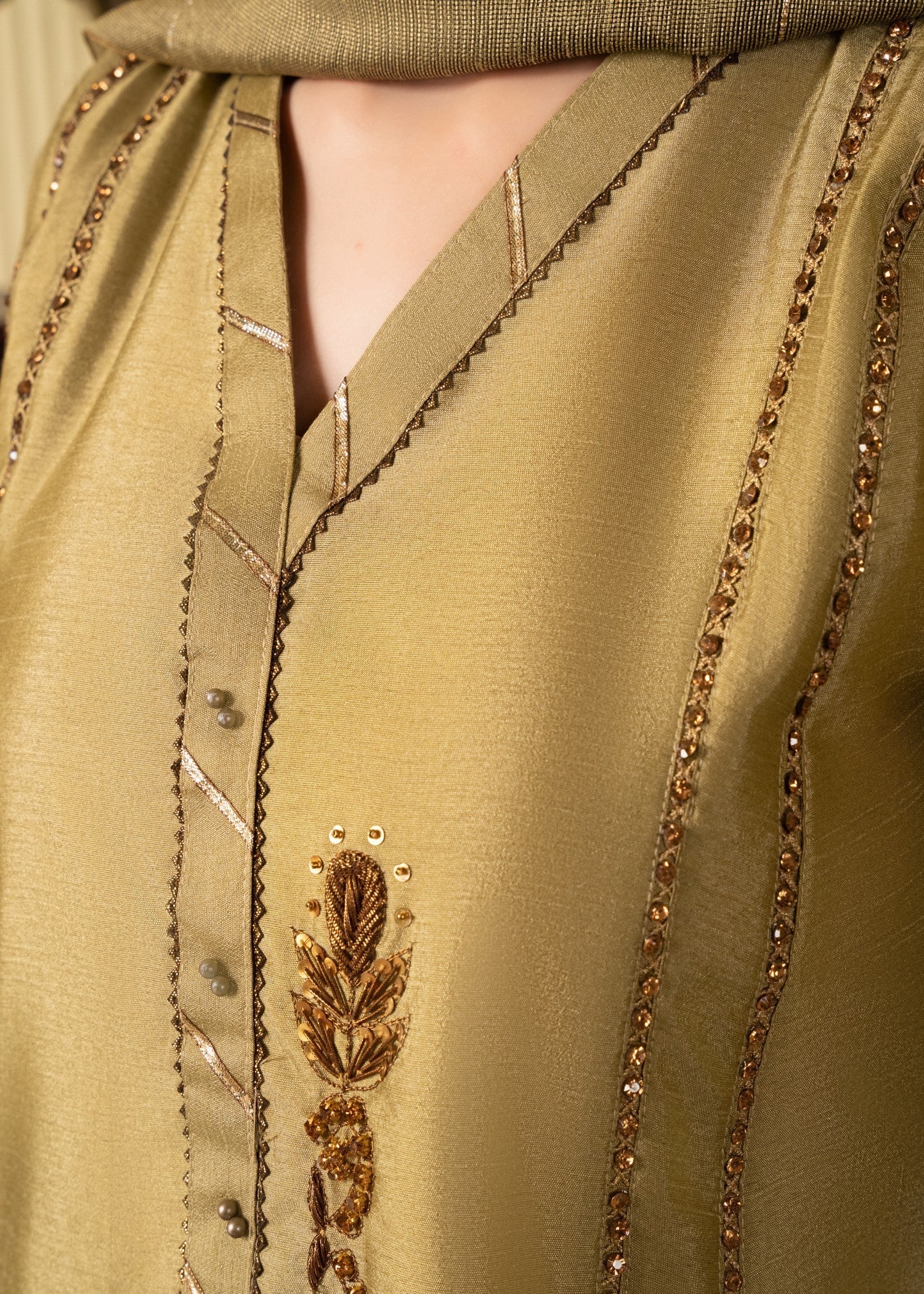 Four Season Boutique Chinese Kolar GOLDEN Women 3pcs