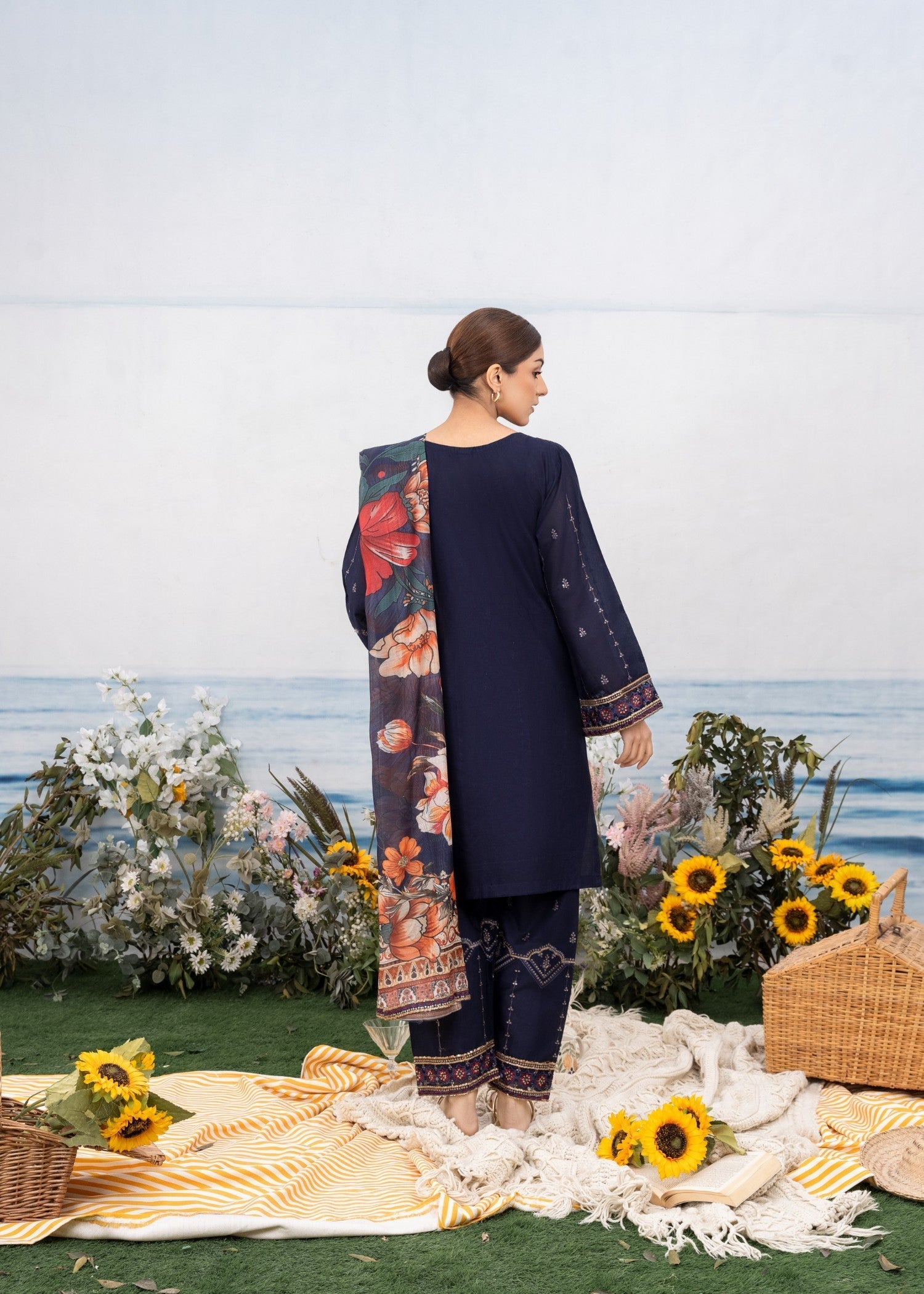 Fatima Noor’S Collections Psd 12 2 Women 3pcs