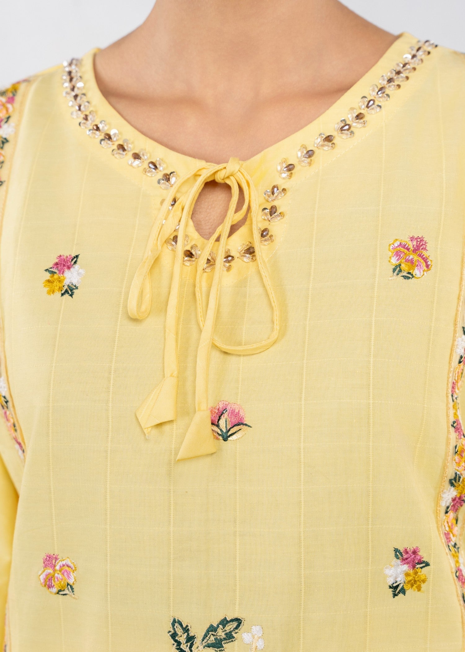 Fatima Noor’S Collections Bi 001 2 Women 3pcs