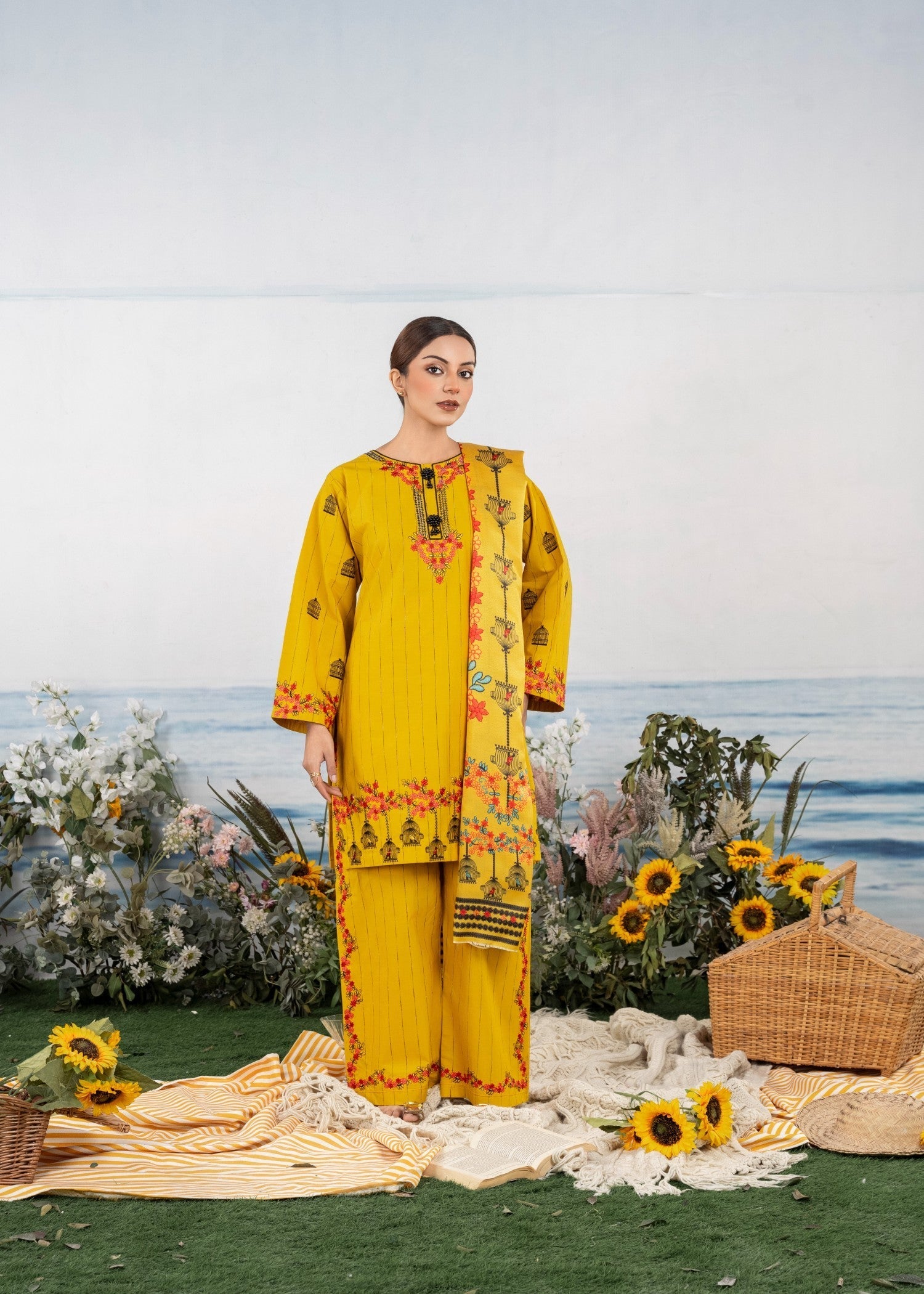 Fatima Noor’S Collections Bi 002 2 Women 3pcs